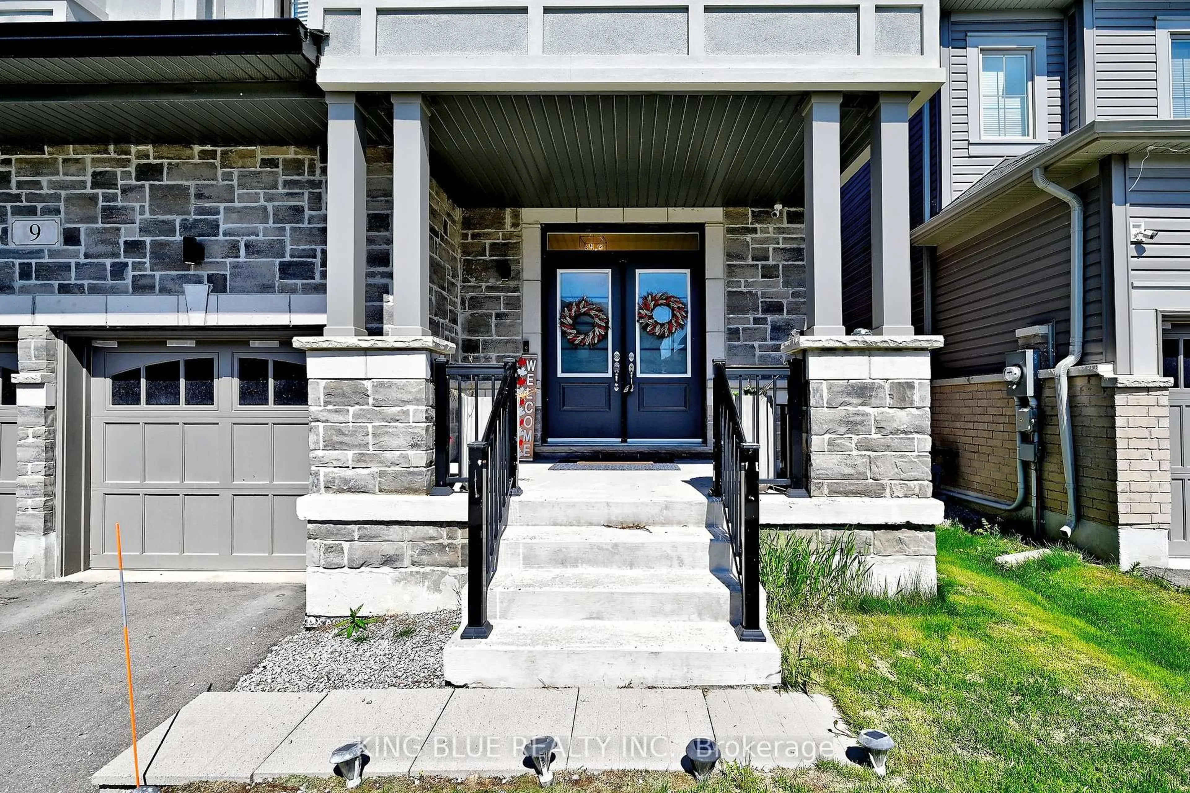 Unknown for 9 Valleo St, Georgina Ontario L4P 0J8