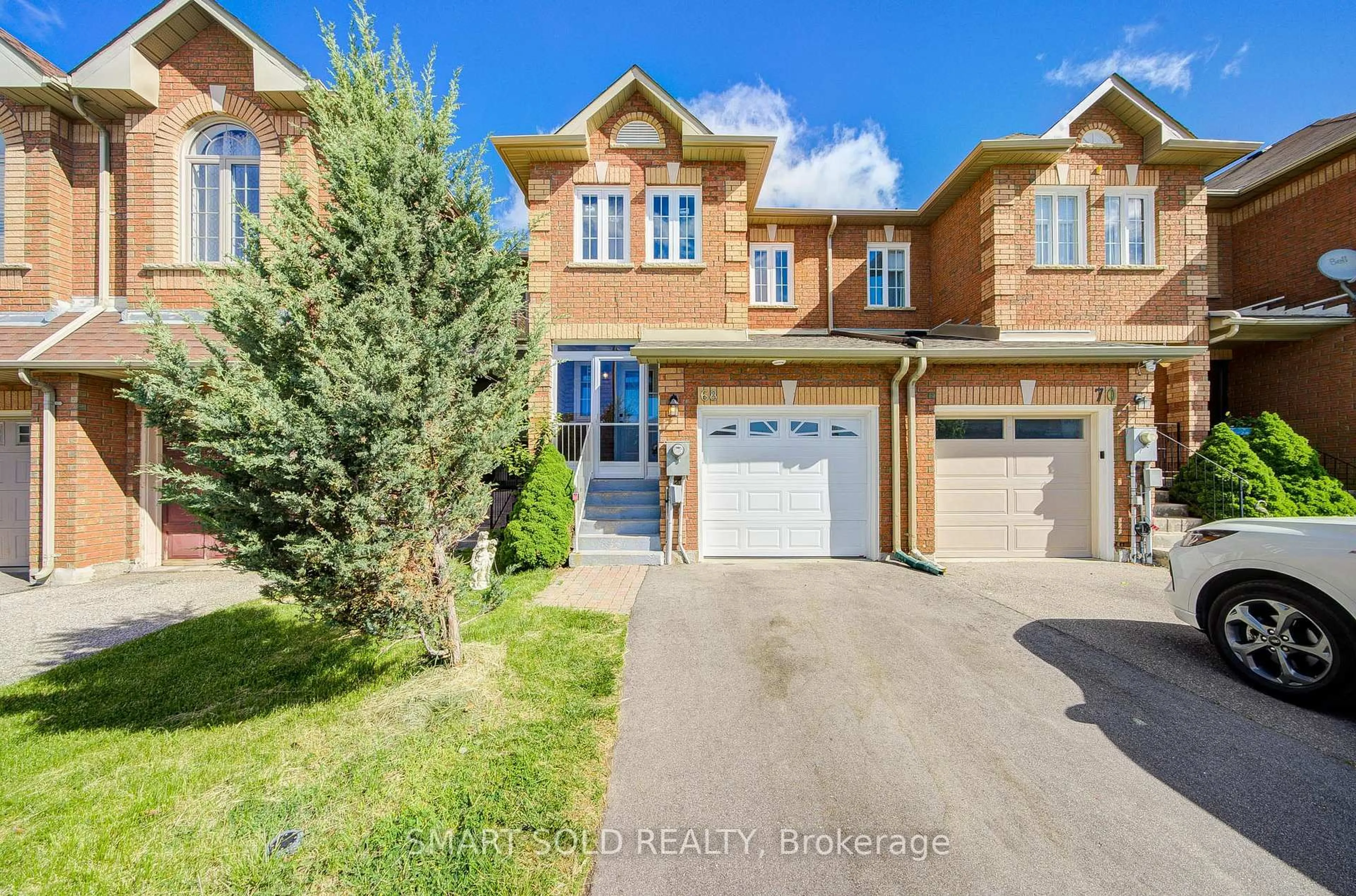 Unknown for 68 Denton Circ, Vaughan Ontario L6A 2N4