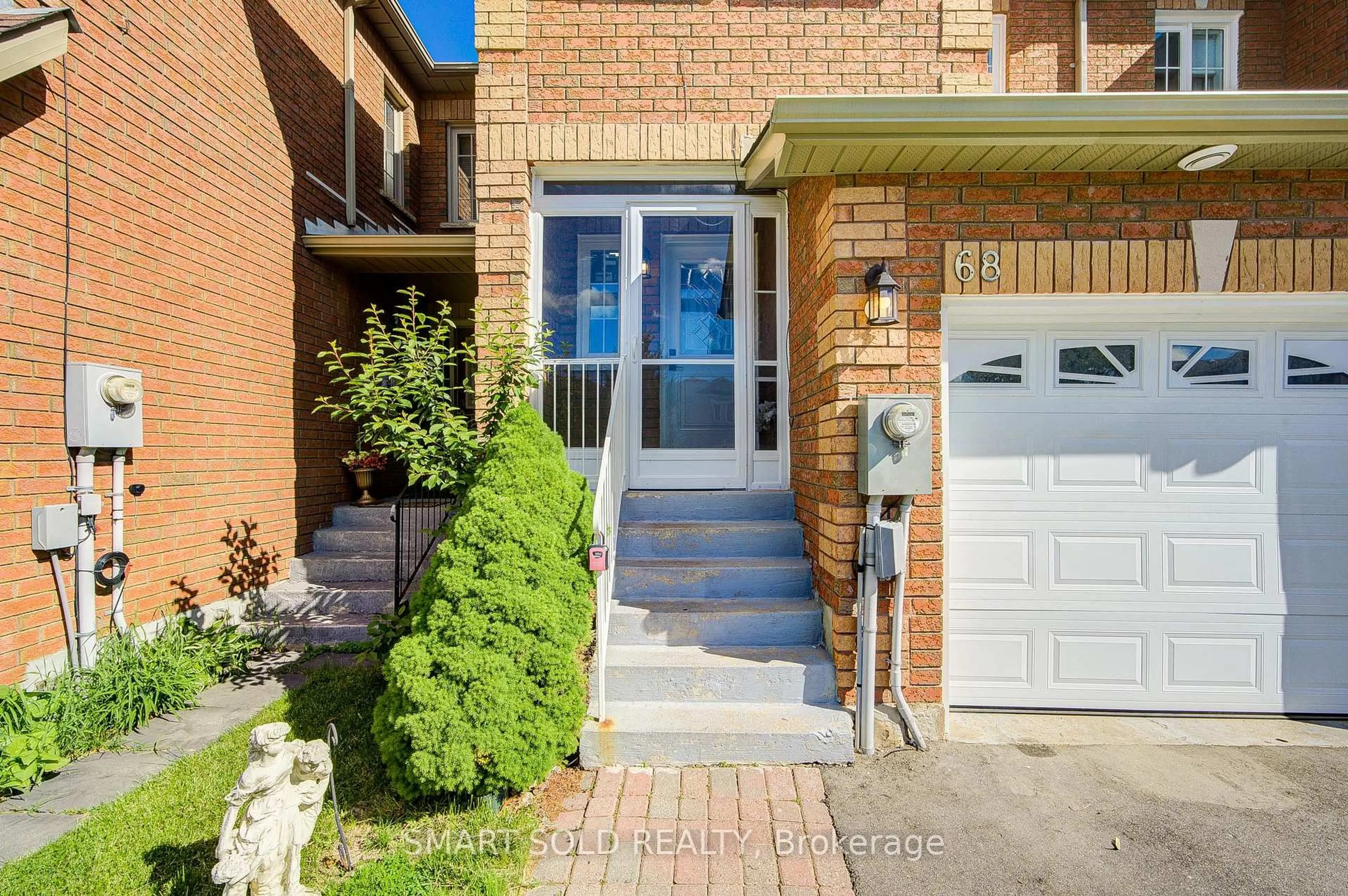 Home with brick exterior material, street for 68 Denton Circ, Vaughan Ontario L6A 2N4