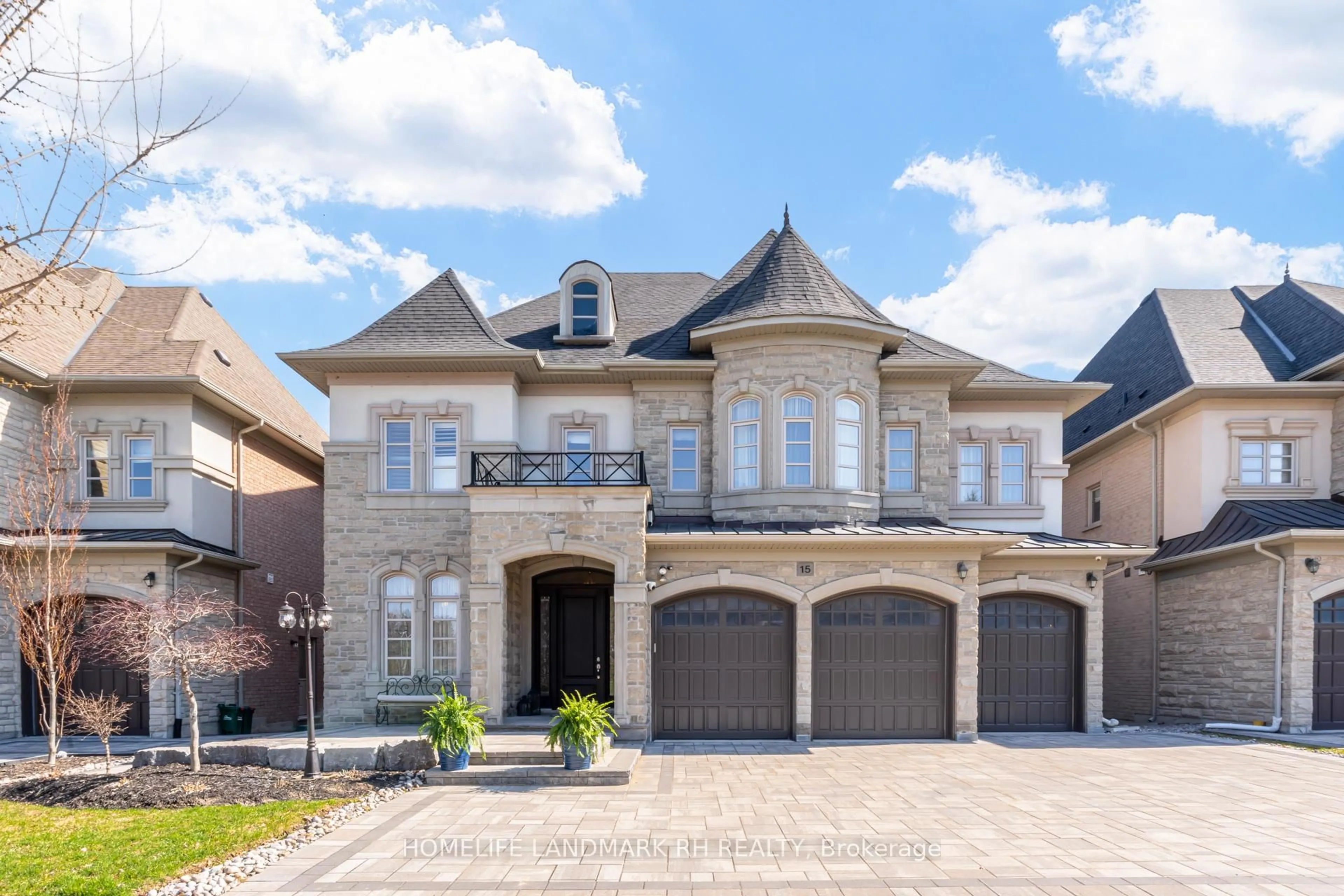 Home with brick exterior material, street for 15 Finesse Crt, Richmond Hill Ontario L4E 0W7
