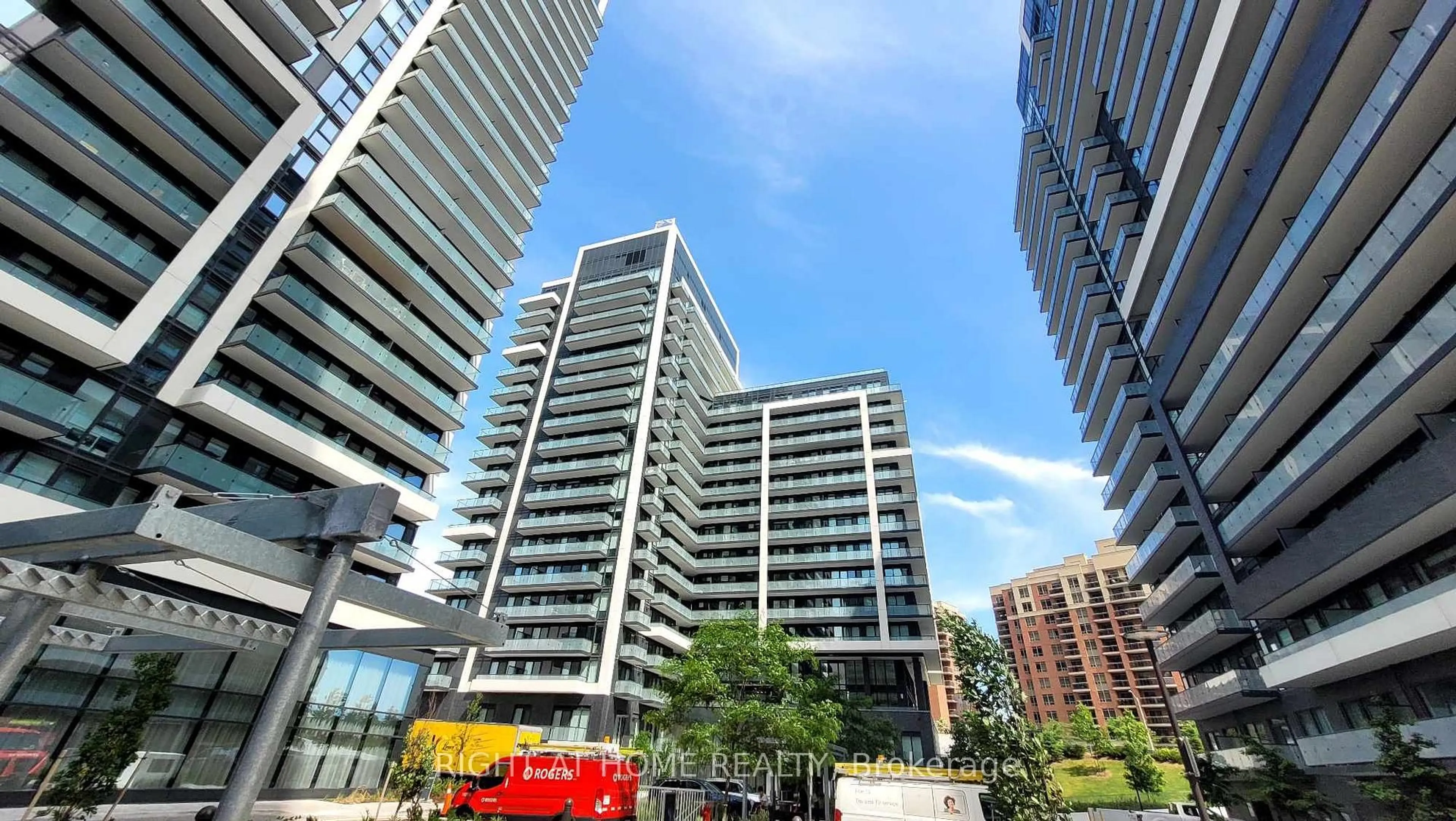 Unknown for 95 Oneida Cres #Ph12, Richmond Hill Ontario L4B 0H5
