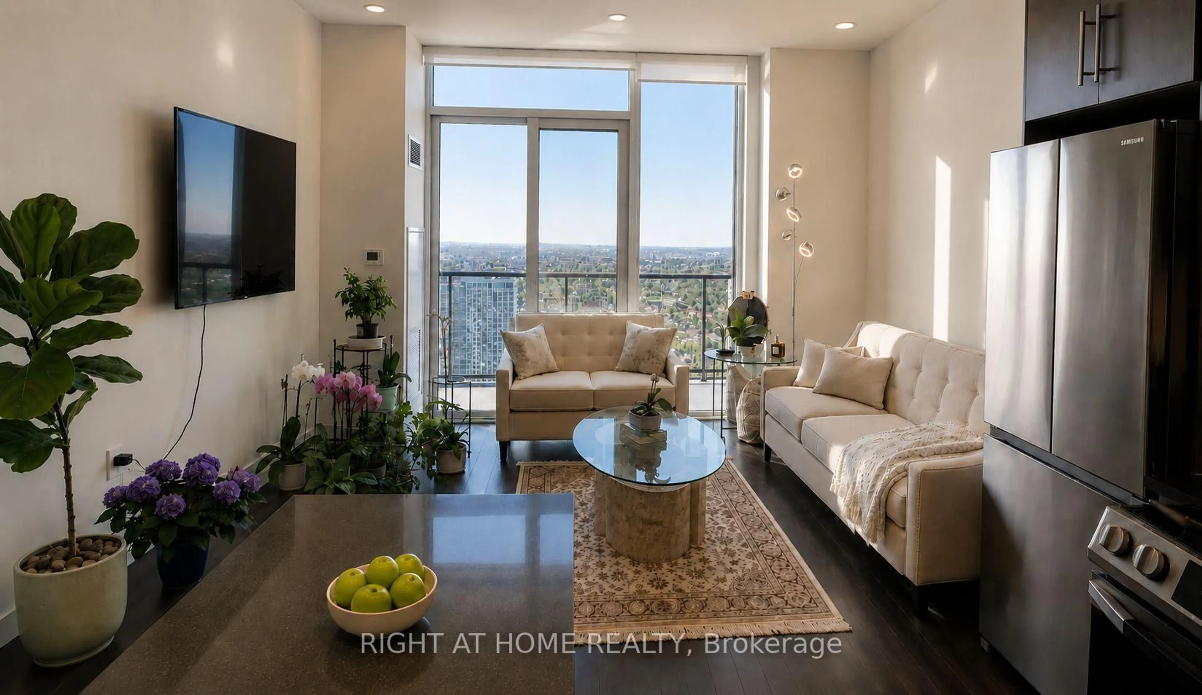Living room with furniture, wood/laminate floor for 95 Oneida Cres #Ph12, Richmond Hill Ontario L4B 0H5
