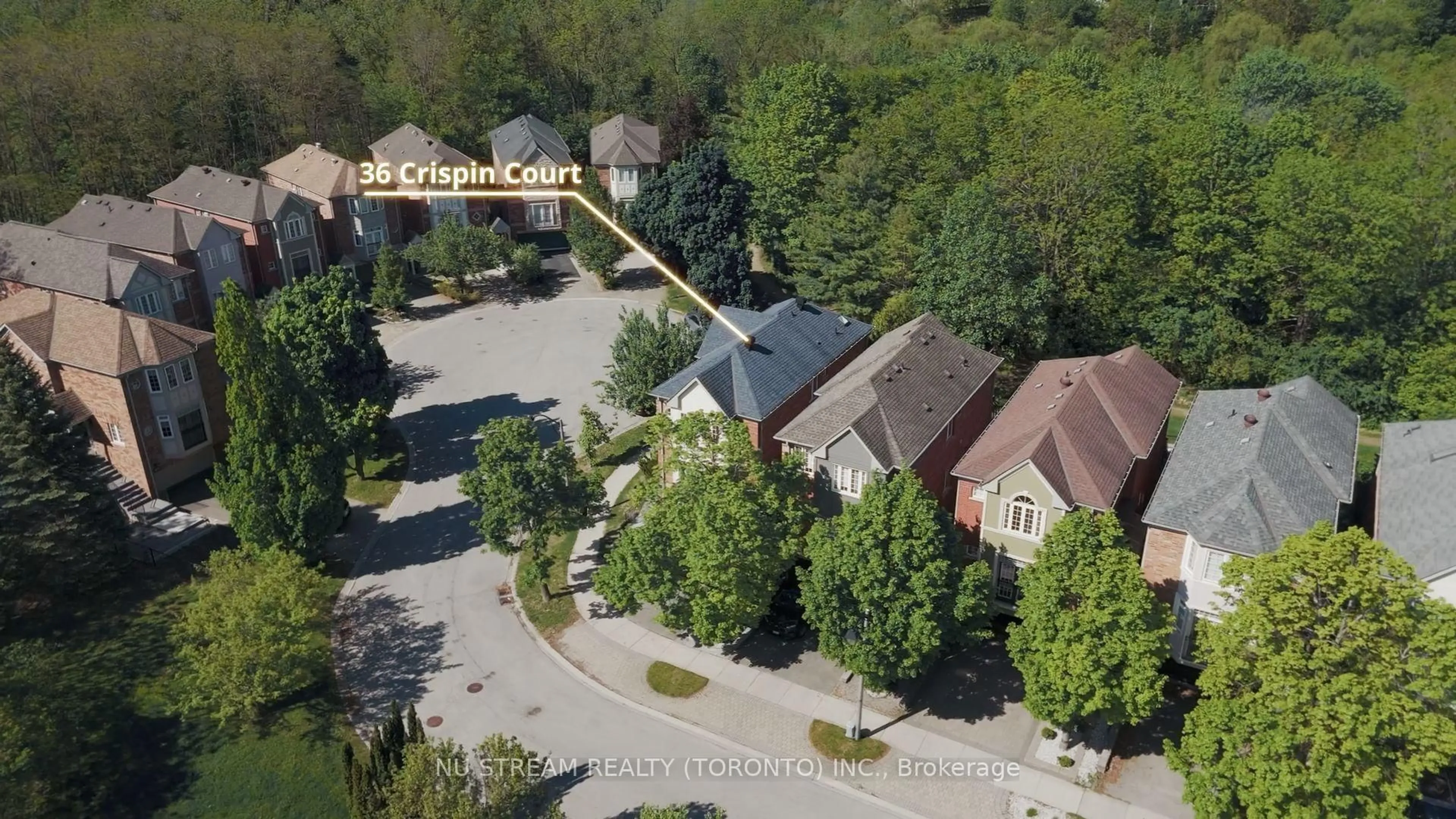 A pic from outside/outdoor area/front of a property/back of a property/a pic from drone, street for 36 Crispin Crt, Markham Ontario L3R 4G6
