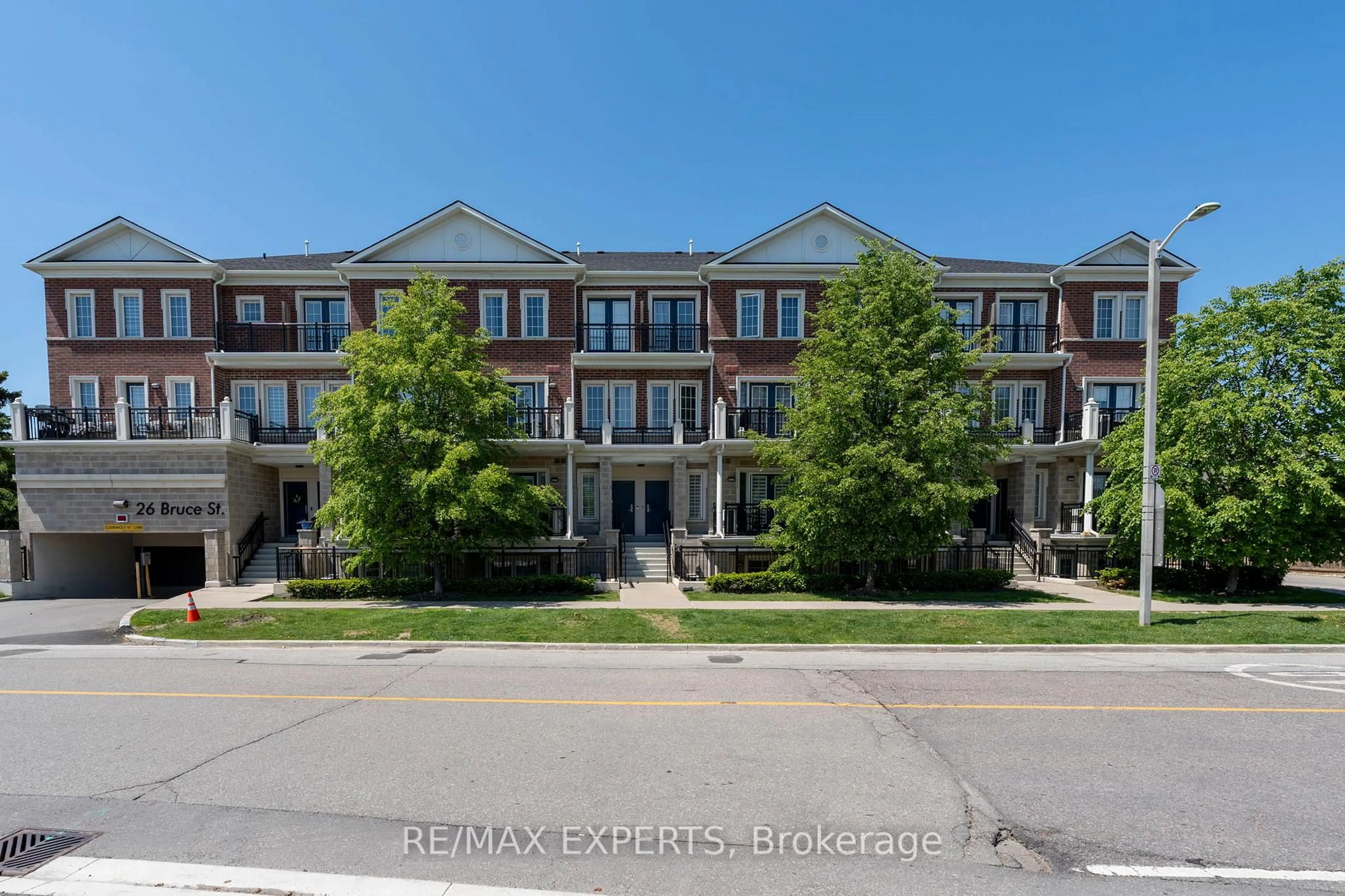 A pic from outside/outdoor area/front of a property/back of a property/a pic from drone, street for 26 Bruce St #4, Vaughan Ontario L4L 0H4