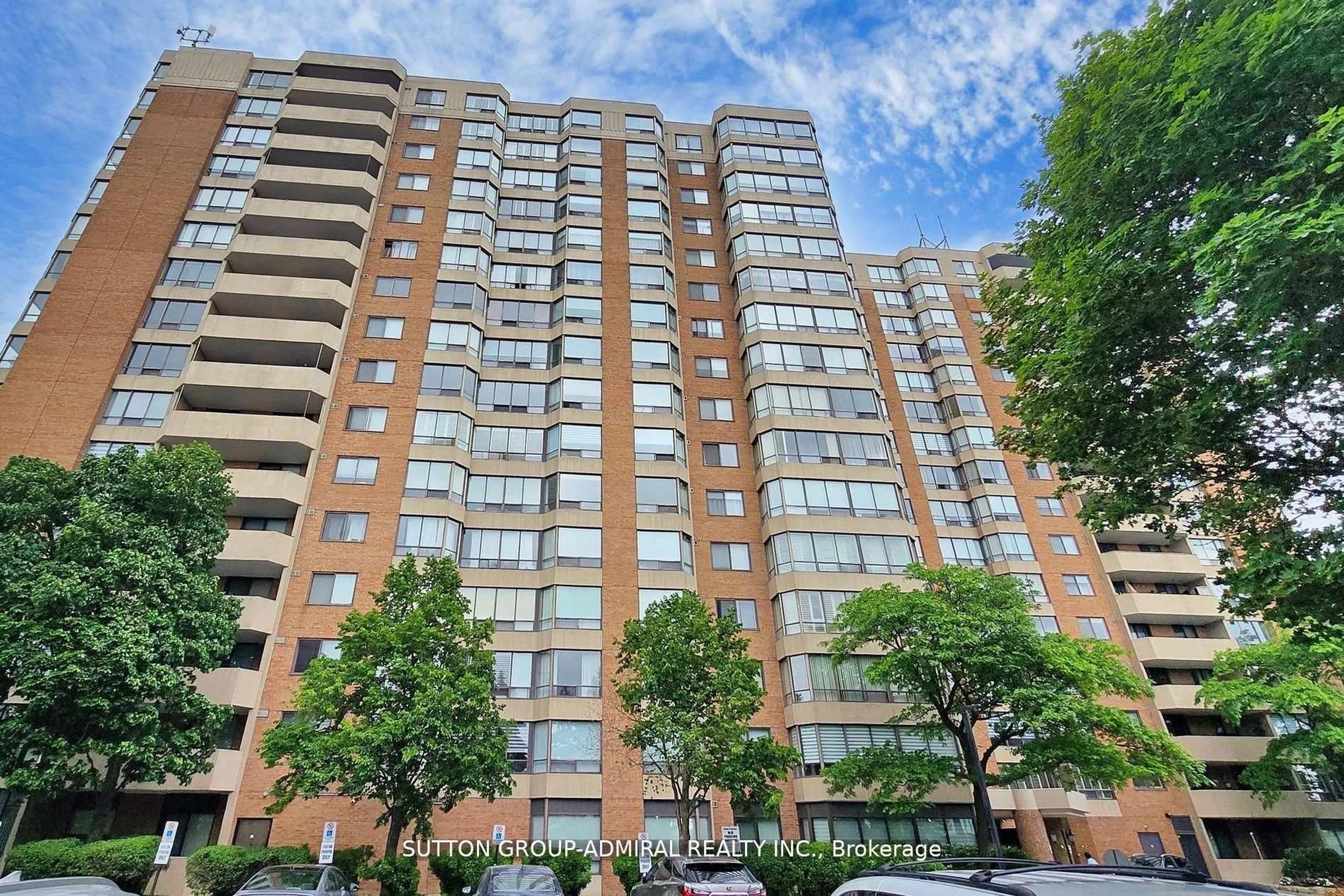 Patio, unknown for 7601 Bathurst St #1107, Vaughan Ontario L4J 4H5