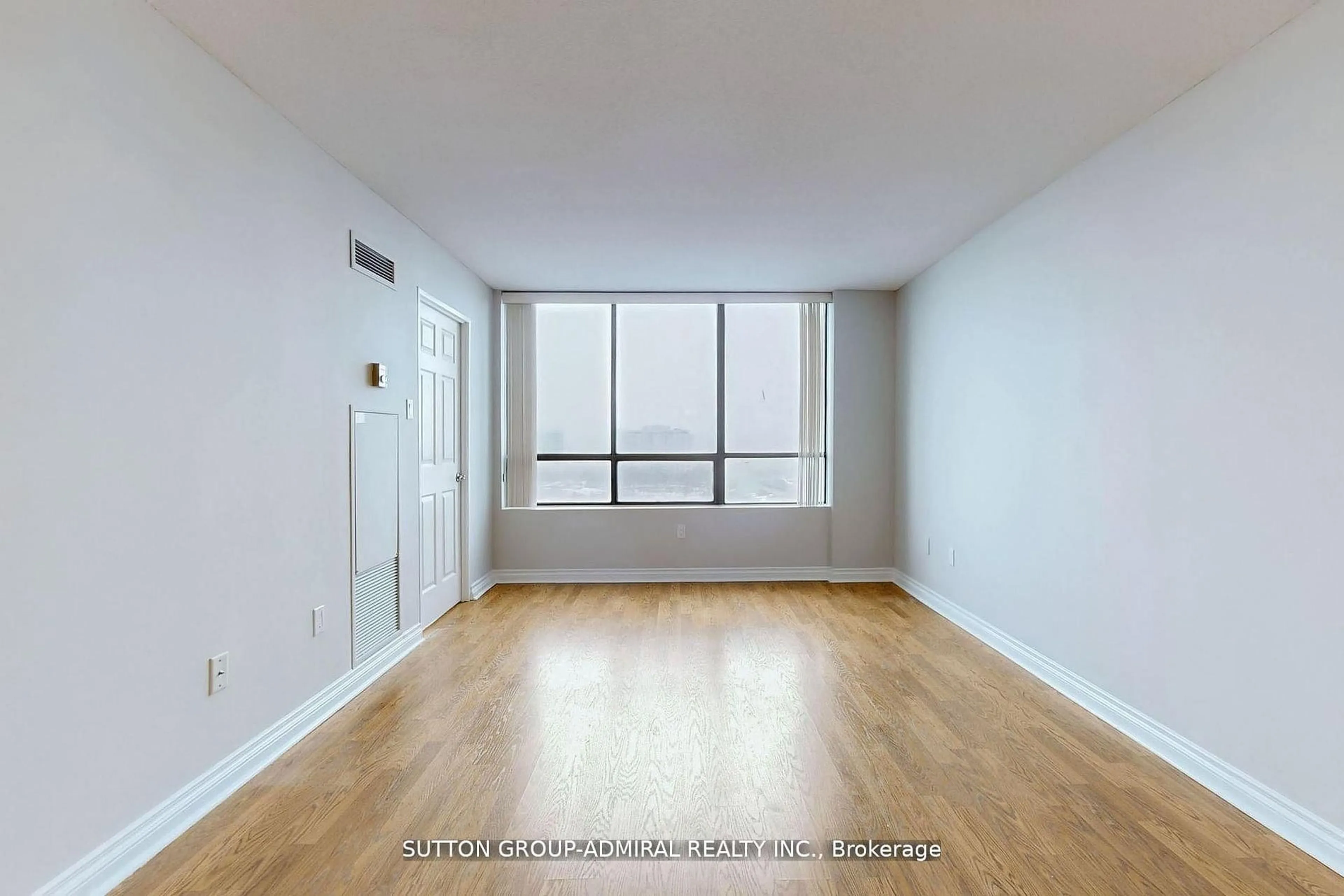 A pic of a room for 7601 Bathurst St #1107, Vaughan Ontario L4J 4H5