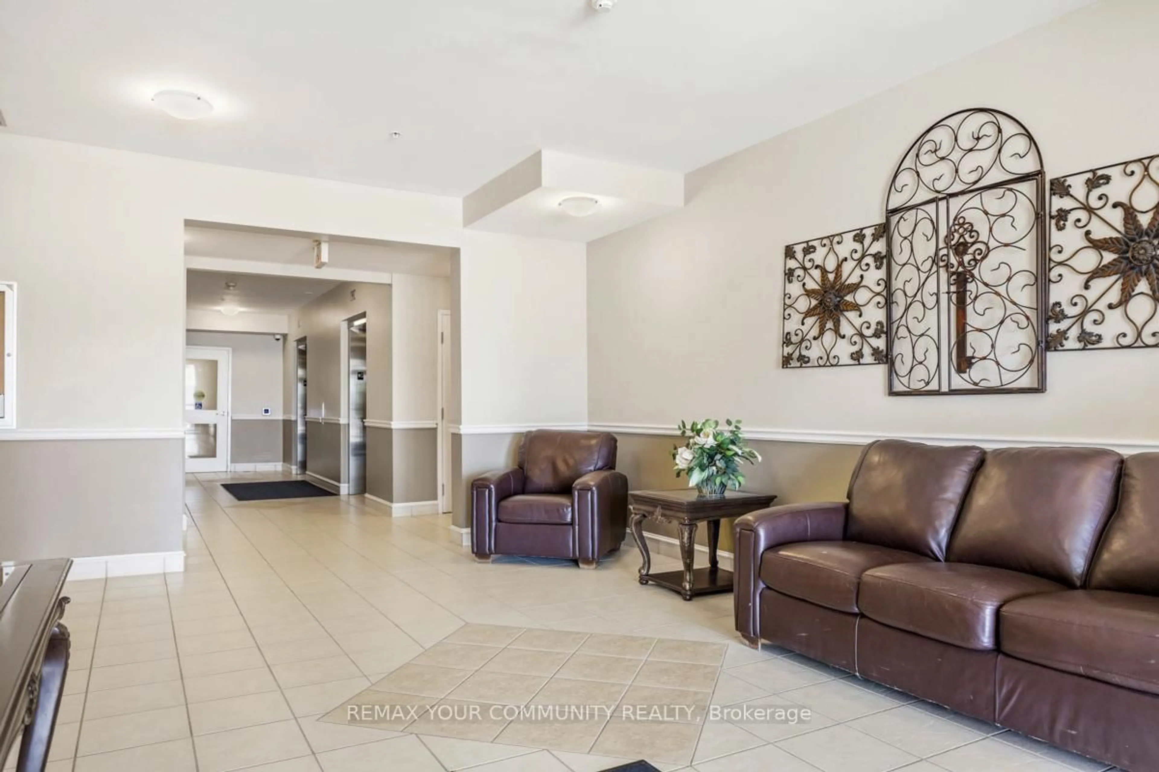 Unknown for 112 Simcoe Rd #206, Bradford West Gwillimbury Ontario L3Z 1Y2