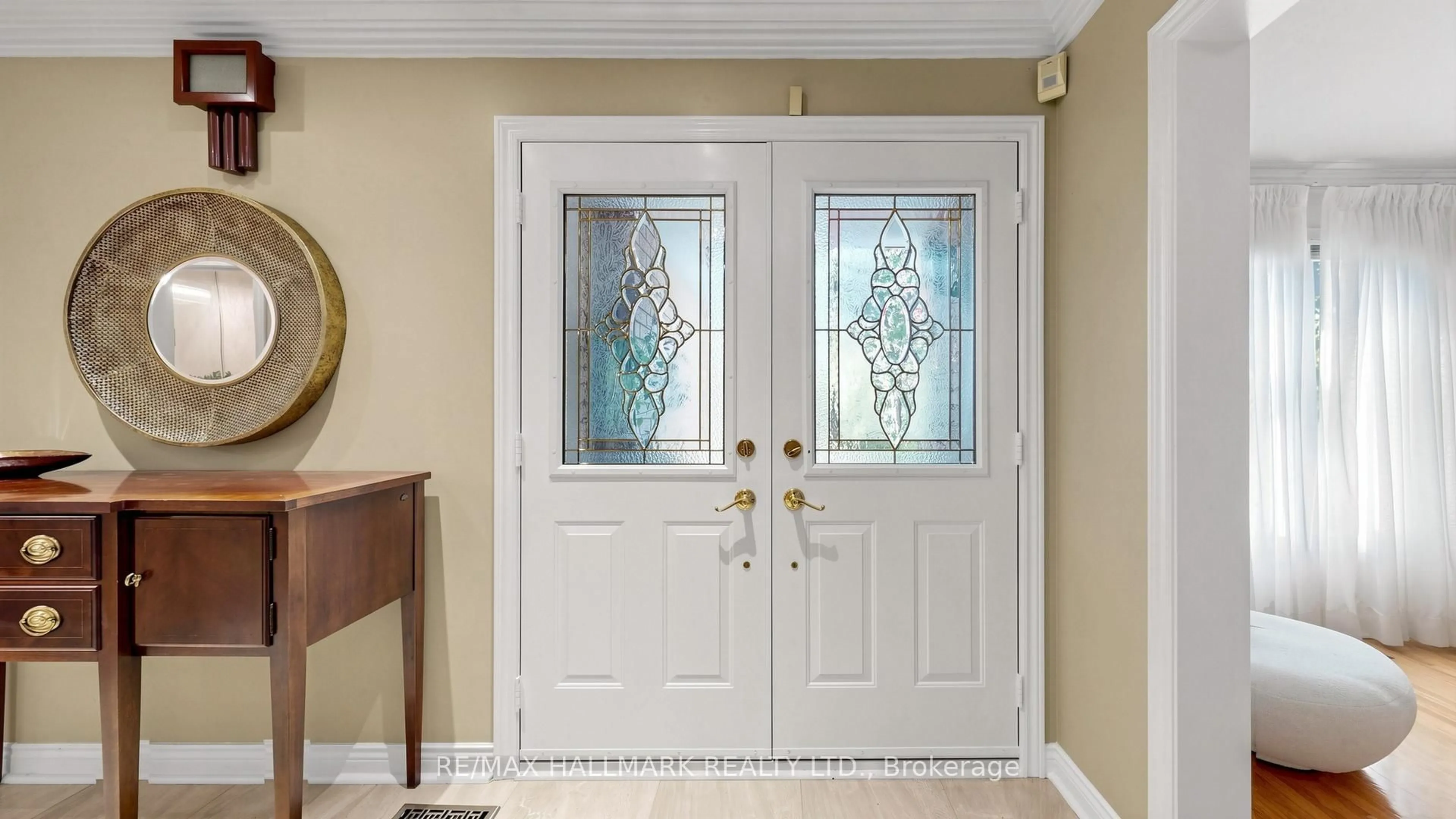Indoor entryway for 77 Cooperage Cres, Richmond Hill Ontario L4C 9M2