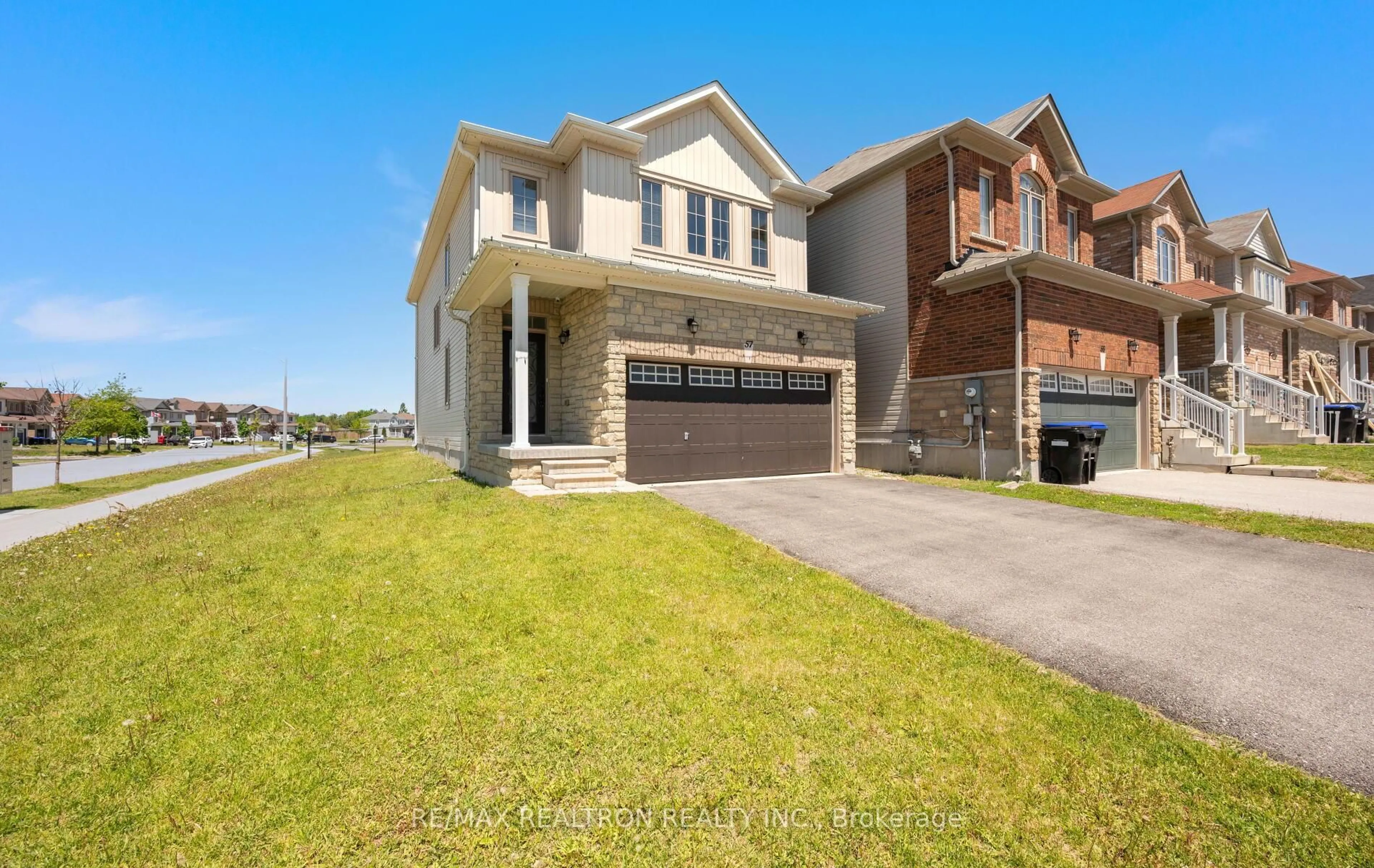 Unknown for 57 Sasco Way, Essa Ontario L3W 0C8
