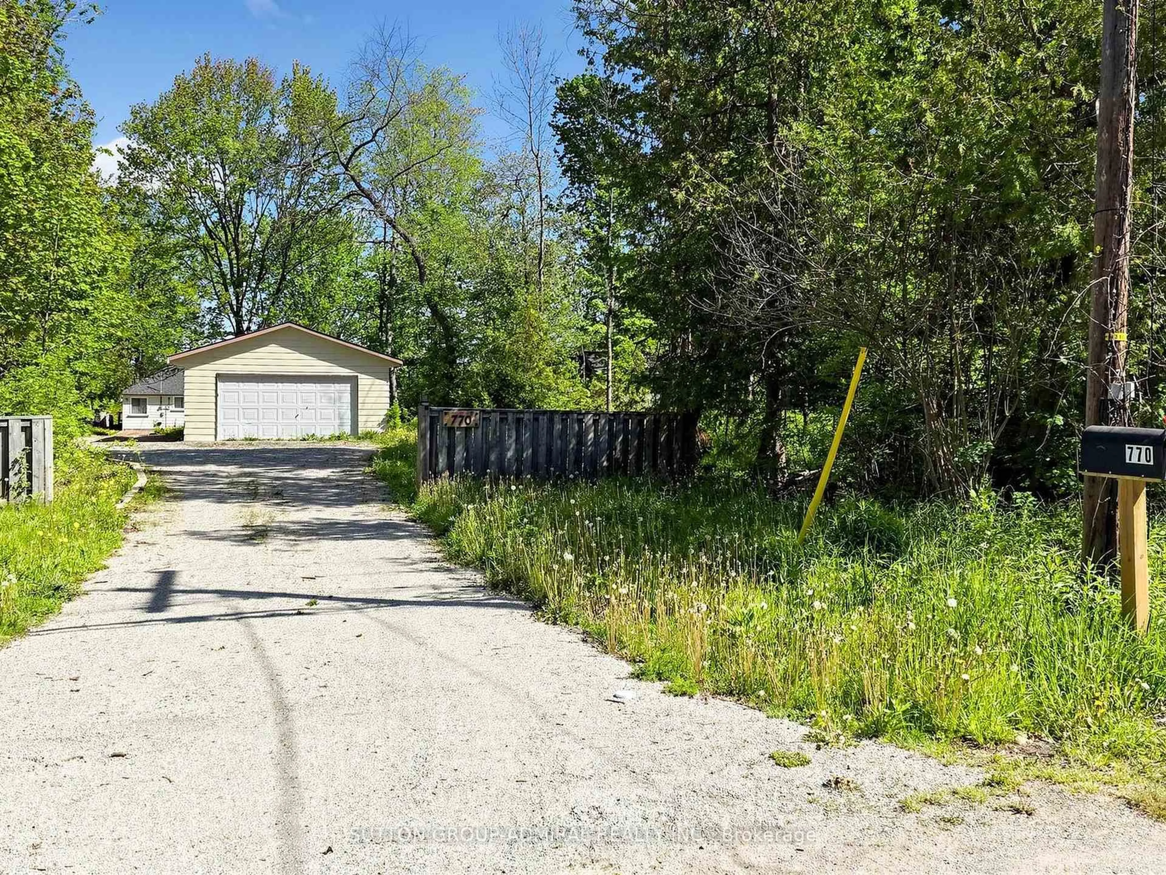 Shed for 770 Cedarvale Dr, Innisfil Ontario L9S 4L4