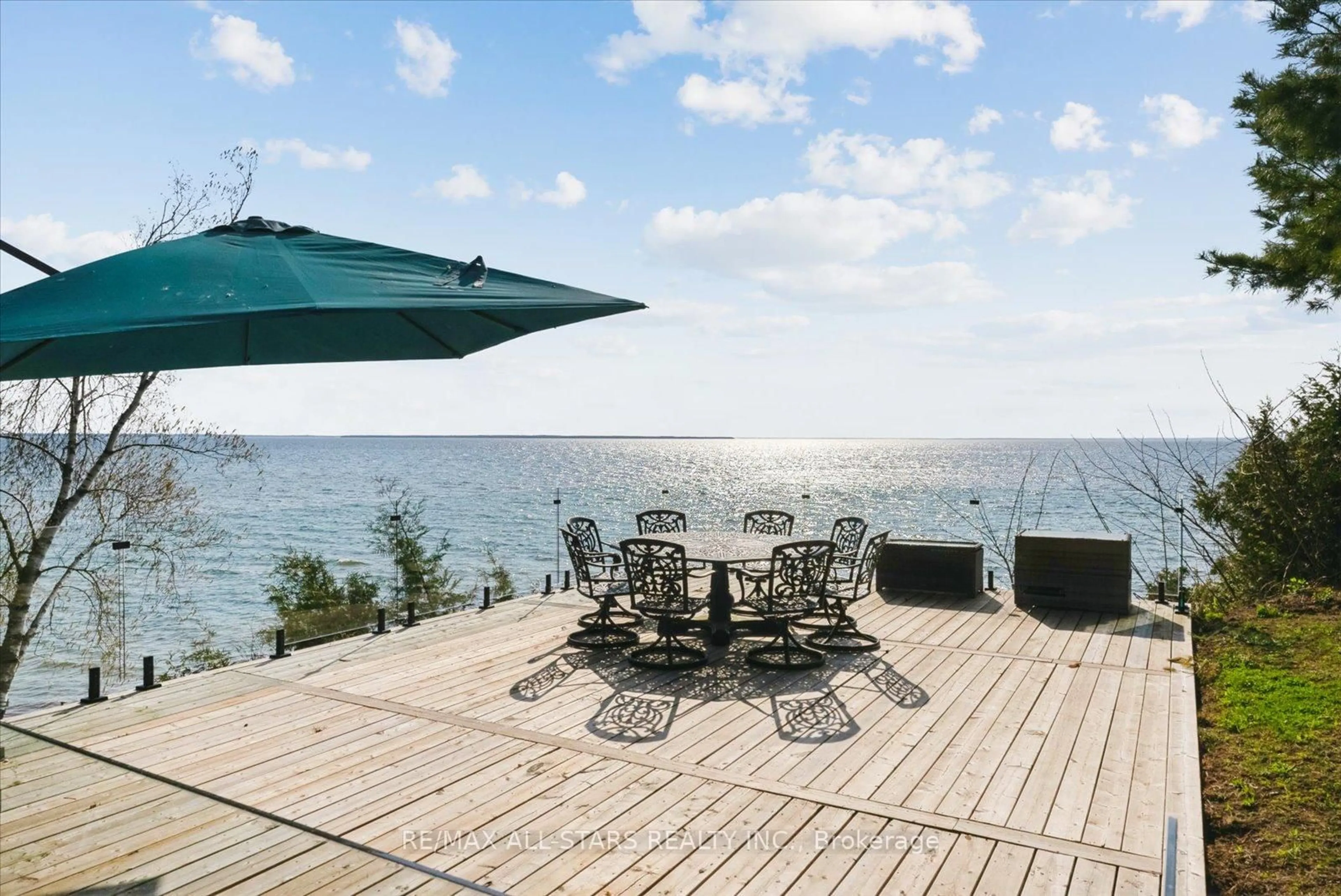 Patio, water/lake/river/ocean view for 27440 Cedarhurst Beach Rd, Brock Ontario L0K 1A0