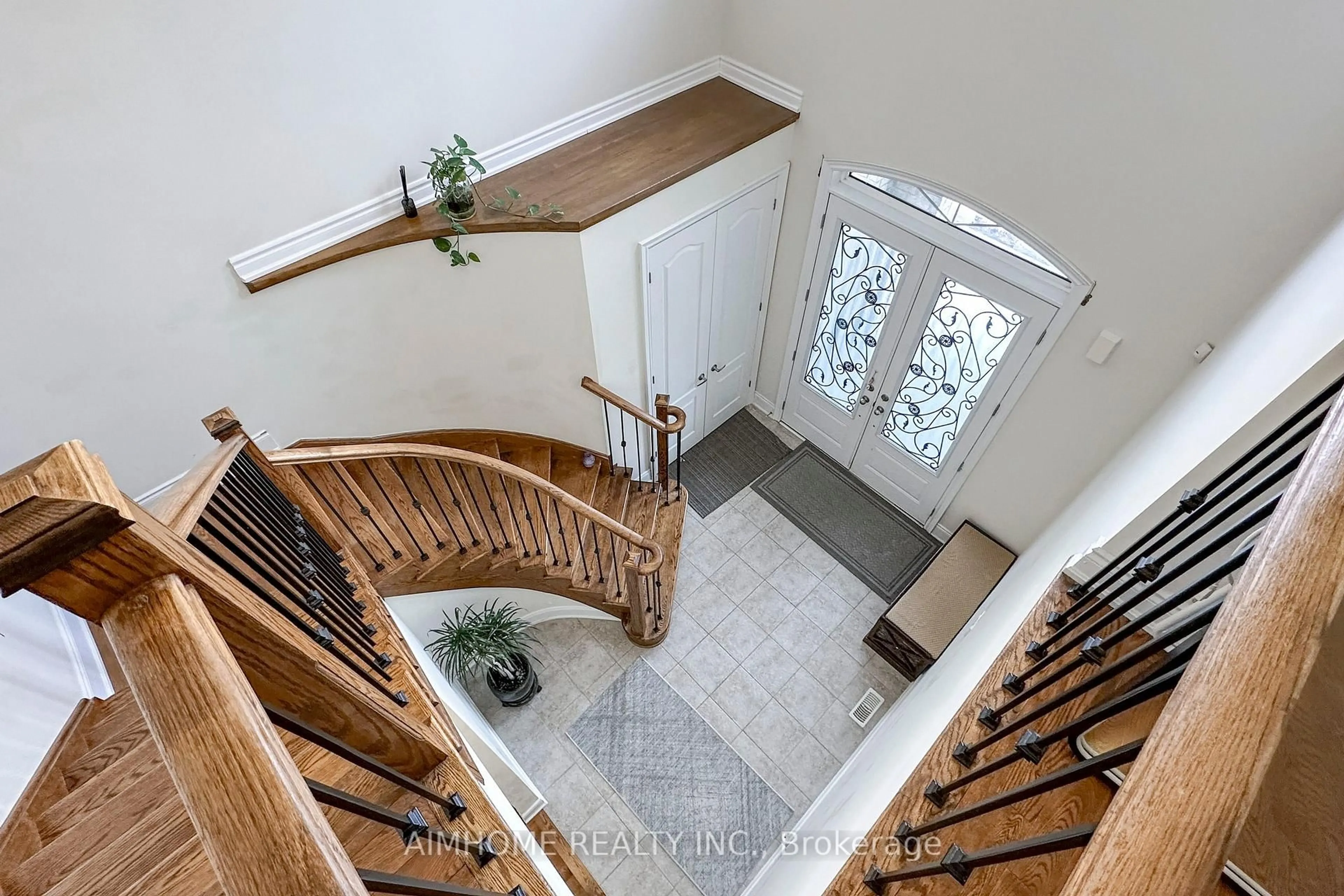 Unknown for 35 Marbrook St, Richmond Hill Ontario L4C 0Y9