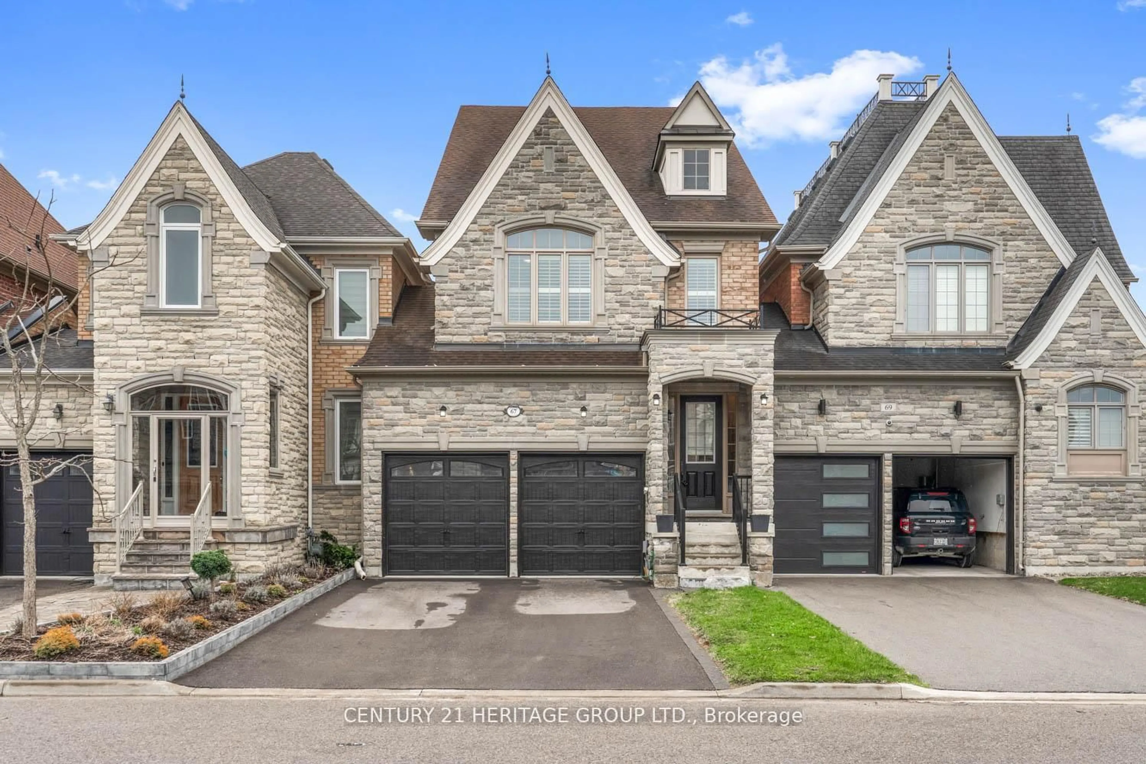 Home with brick exterior material, street for 67 Alex Campbell Cres, King Ontario L7B 1K9