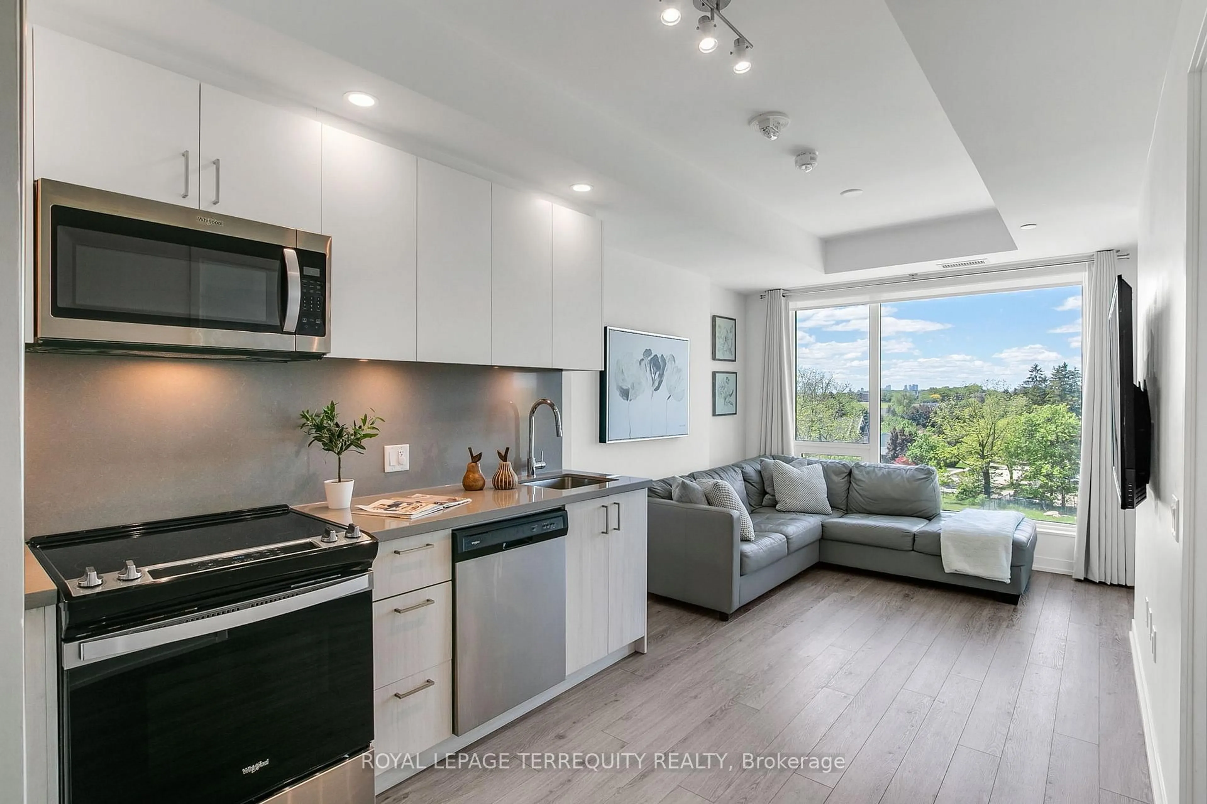 Open concept kitchen, unknown for 3 Rosewater St #517W, Richmond Hill Ontario L4C 5T6