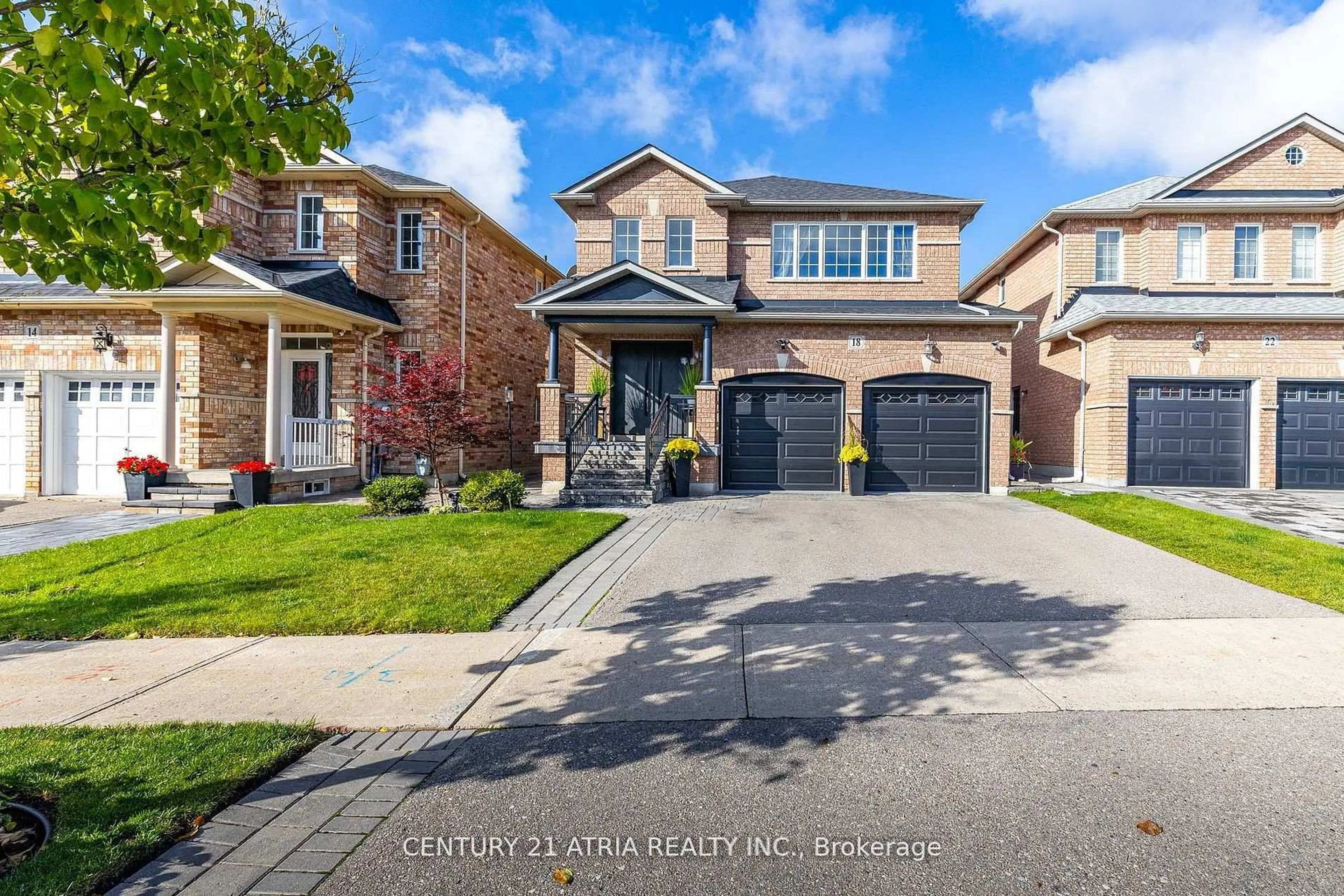 Home with brick exterior material, street for 18 Abbott Ave, Aurora Ontario L4G 7V7