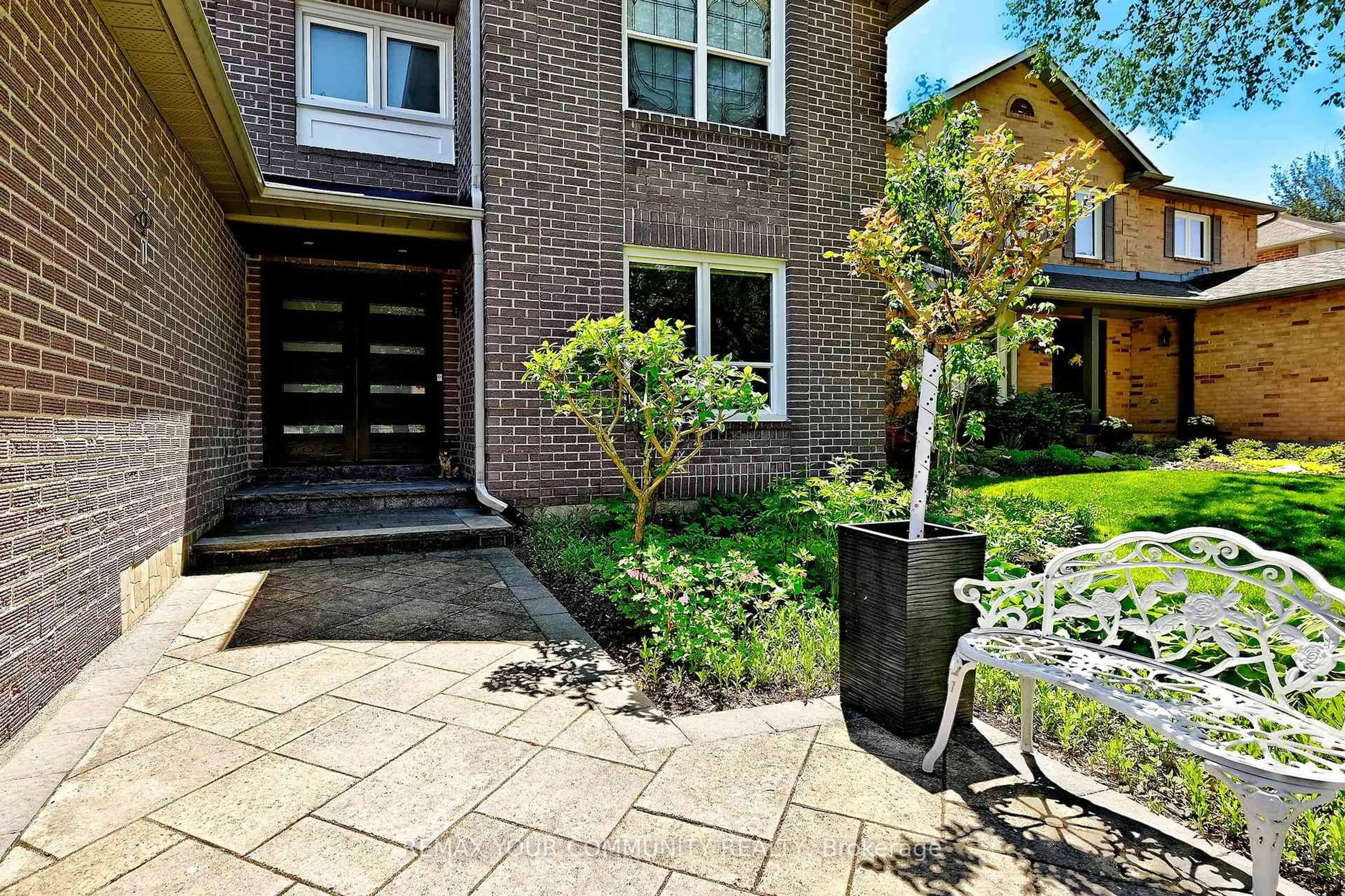 Unknown for 48 Haskell Cres, Aurora Ontario L4G 5T3