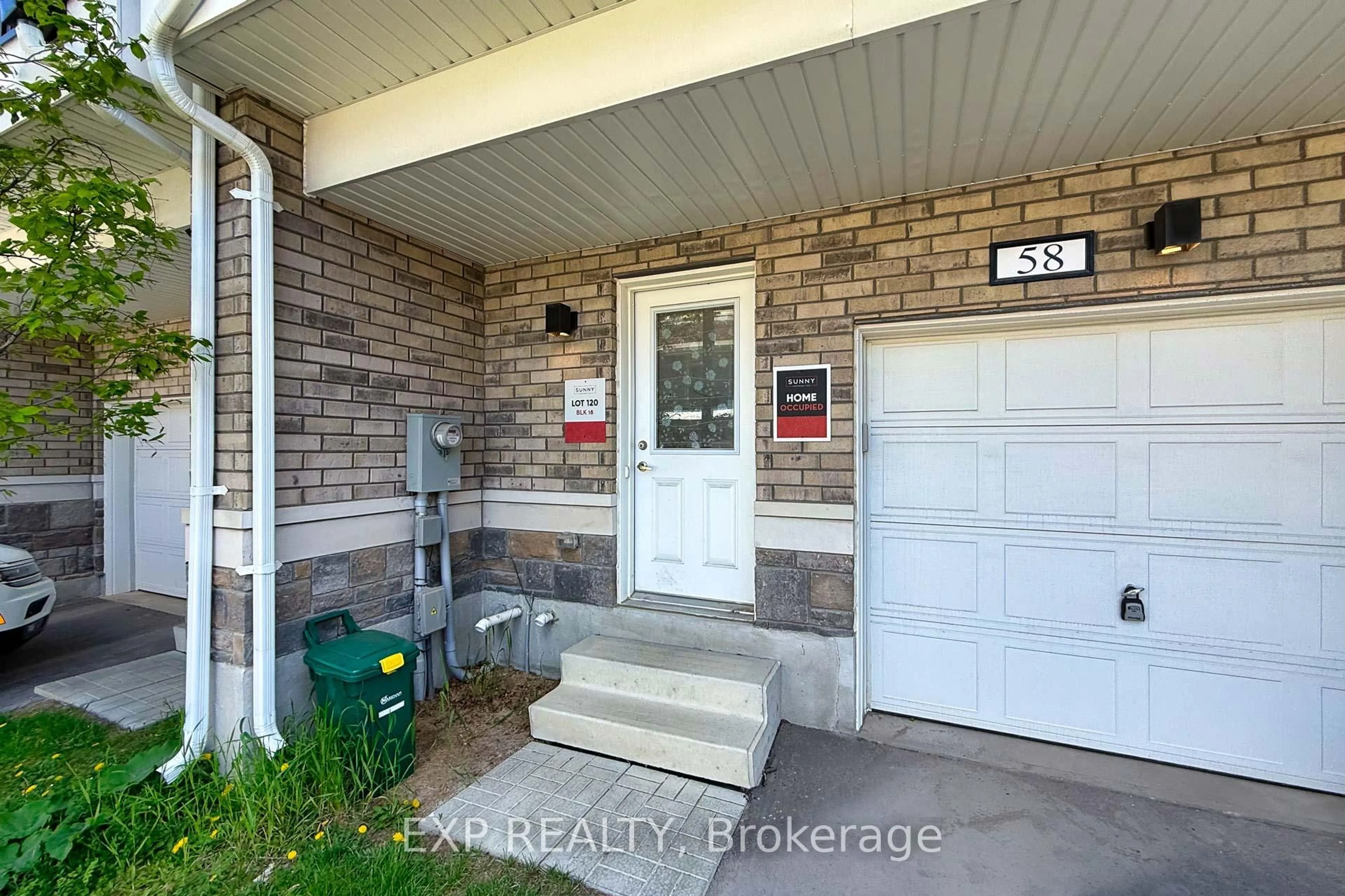 Indoor entryway for 58 Massachusetts Lane, Markham Ontario L6E 2C1