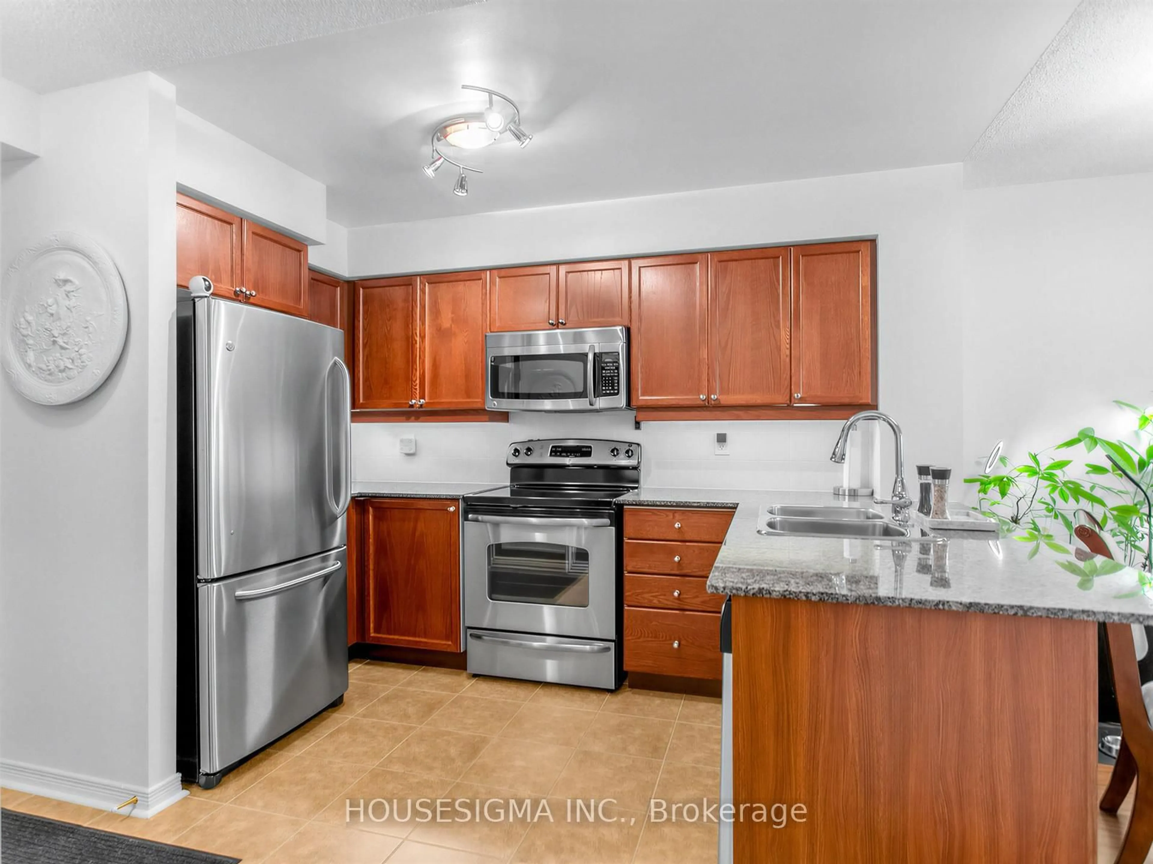 Standard kitchen, unknown for 185 ONEIDA Cres #1109, Richmond Hill Ontario L4B 0B1