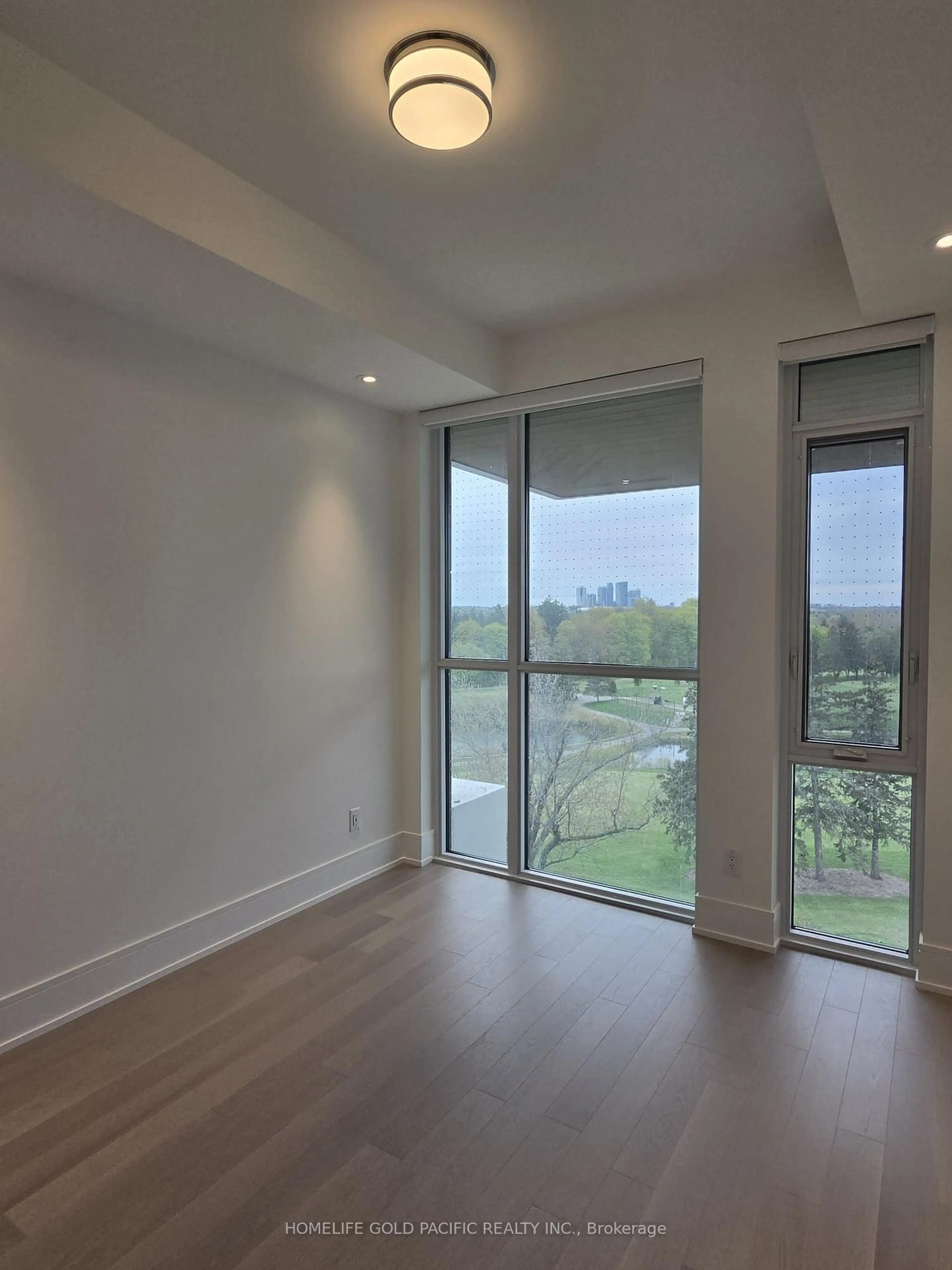 A pic of a room for 399 Royal Orchard Blvd #519, Markham Ontario L3T 0H3