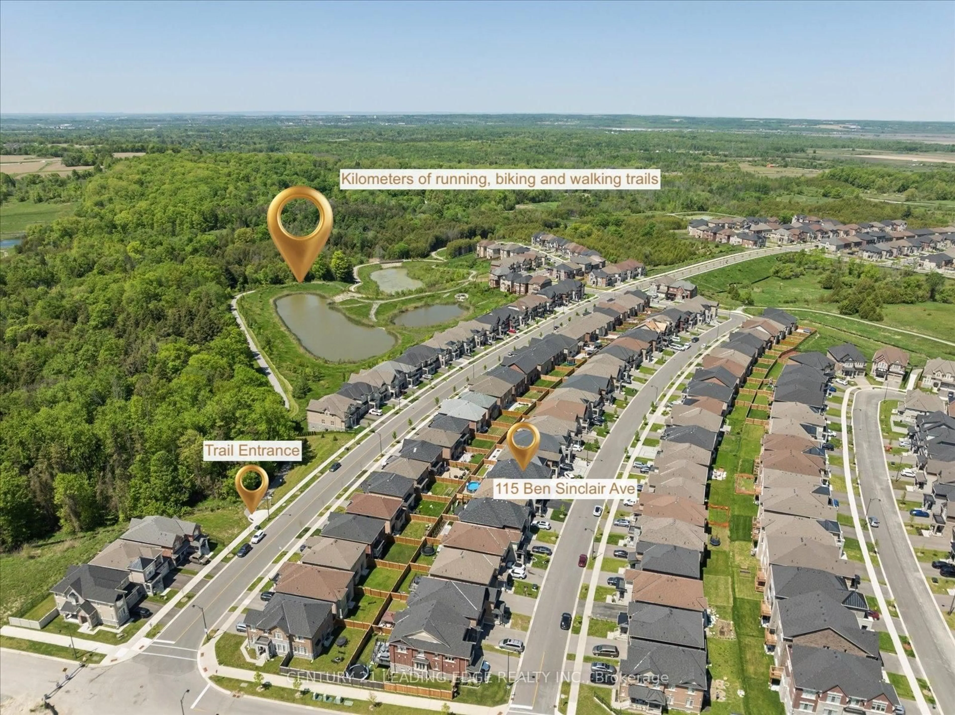 A pic from outside/outdoor area/front of a property/back of a property/a pic from drone, street for 115 Ben Sinclair Ave, East Gwillimbury Ontario L9N 0S3