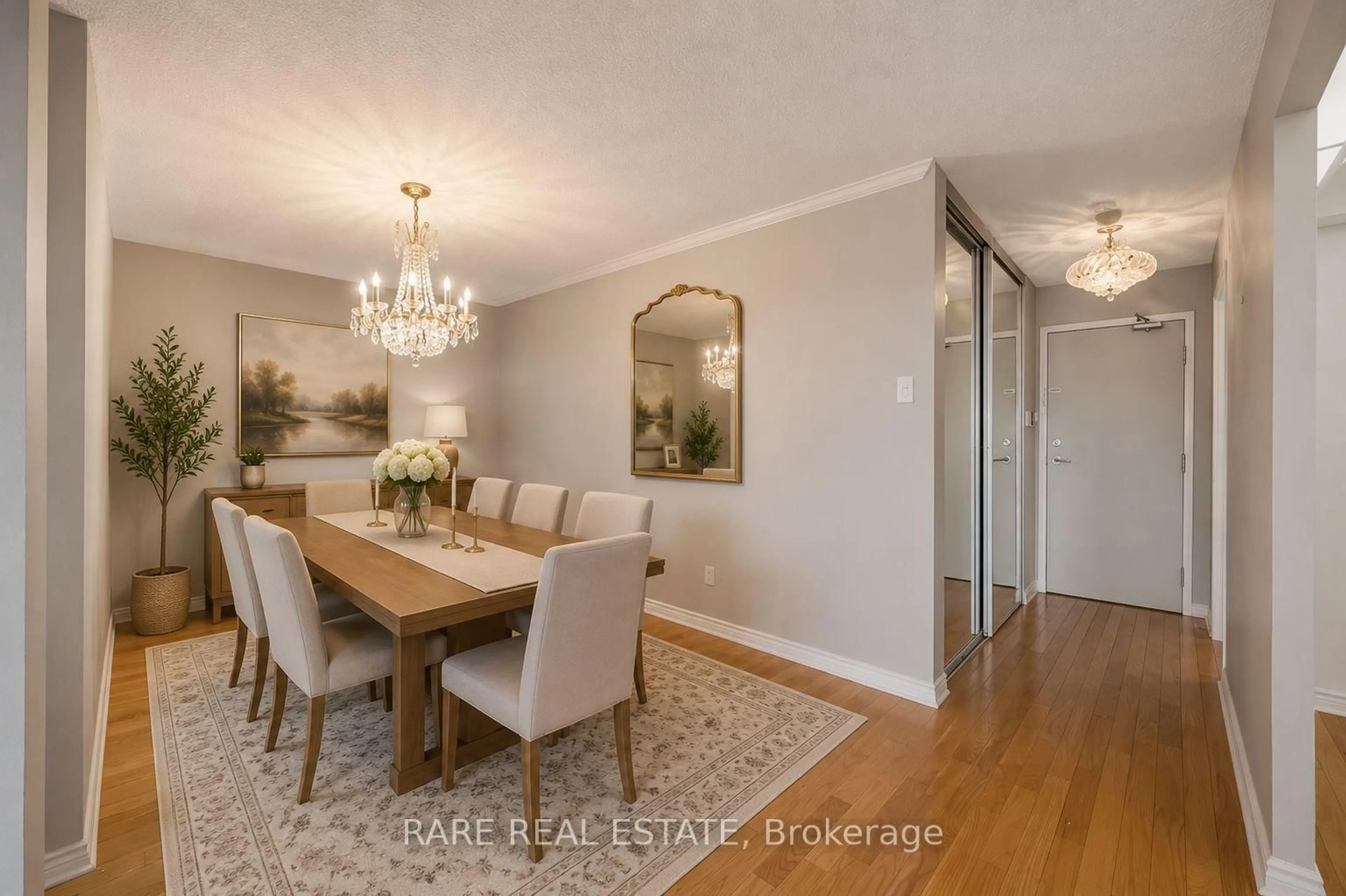 Dining room, wood/laminate floor for 7300 Yonge St #412, Vaughan Ontario L4J 7Y5