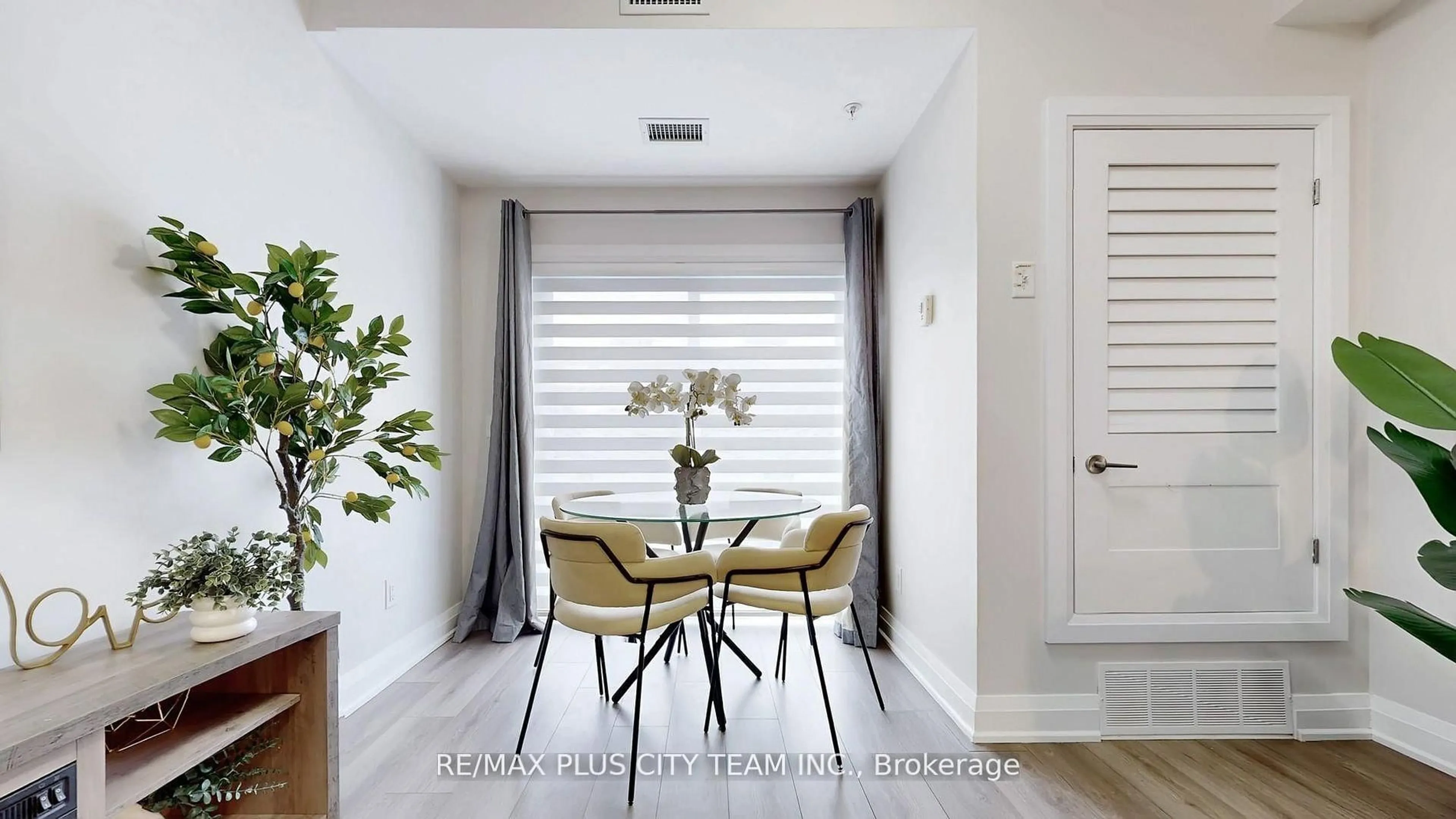 Dining room, unknown for 481 Rupert Ave #120, Whitchurch-Stouffville Ontario L4A 1Y7