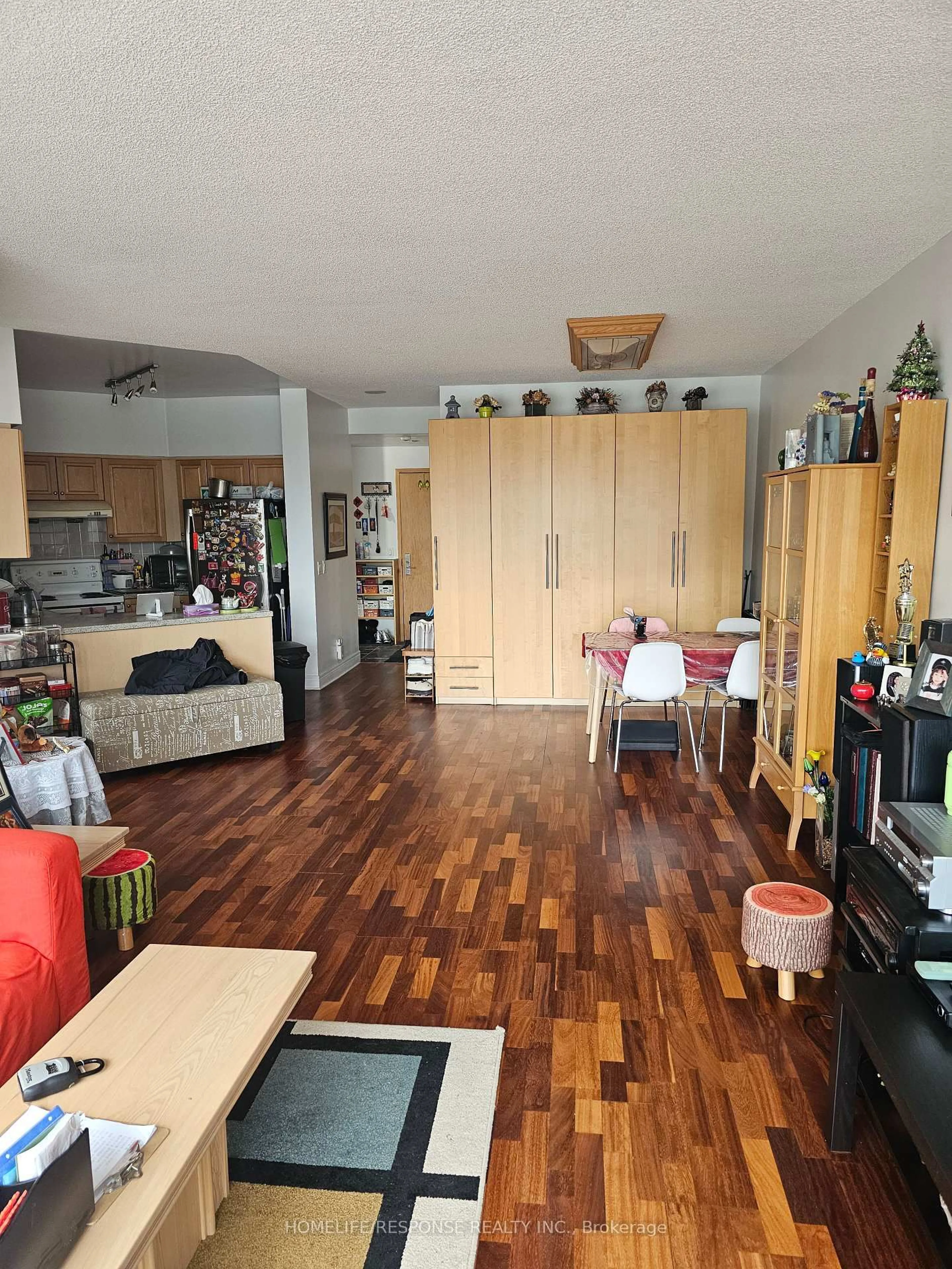 A pic of a room for 48 Suncrest Blvd #1011, Markham Ontario L3T 7Y5