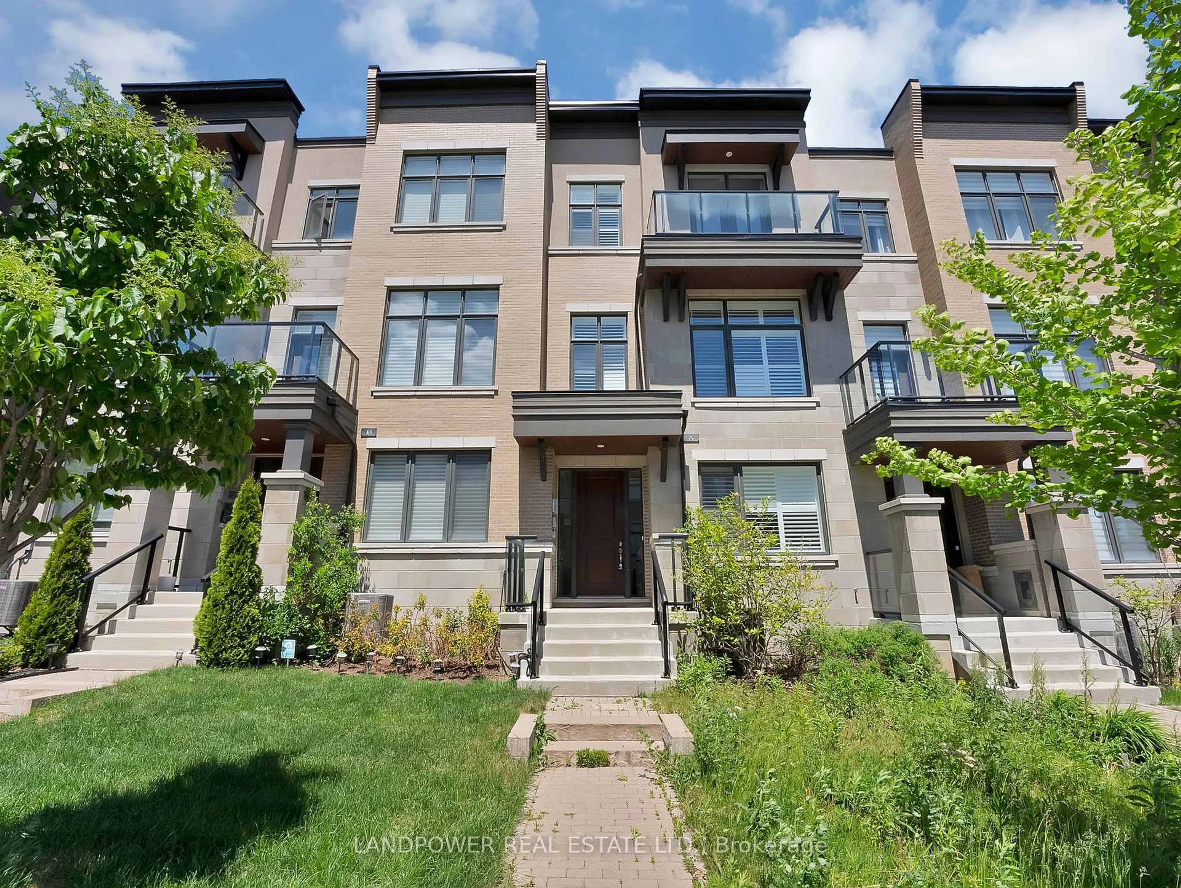 Home with brick exterior material, street for 8 Aylin Cres, Vaughan Ontario L6A 4Z8