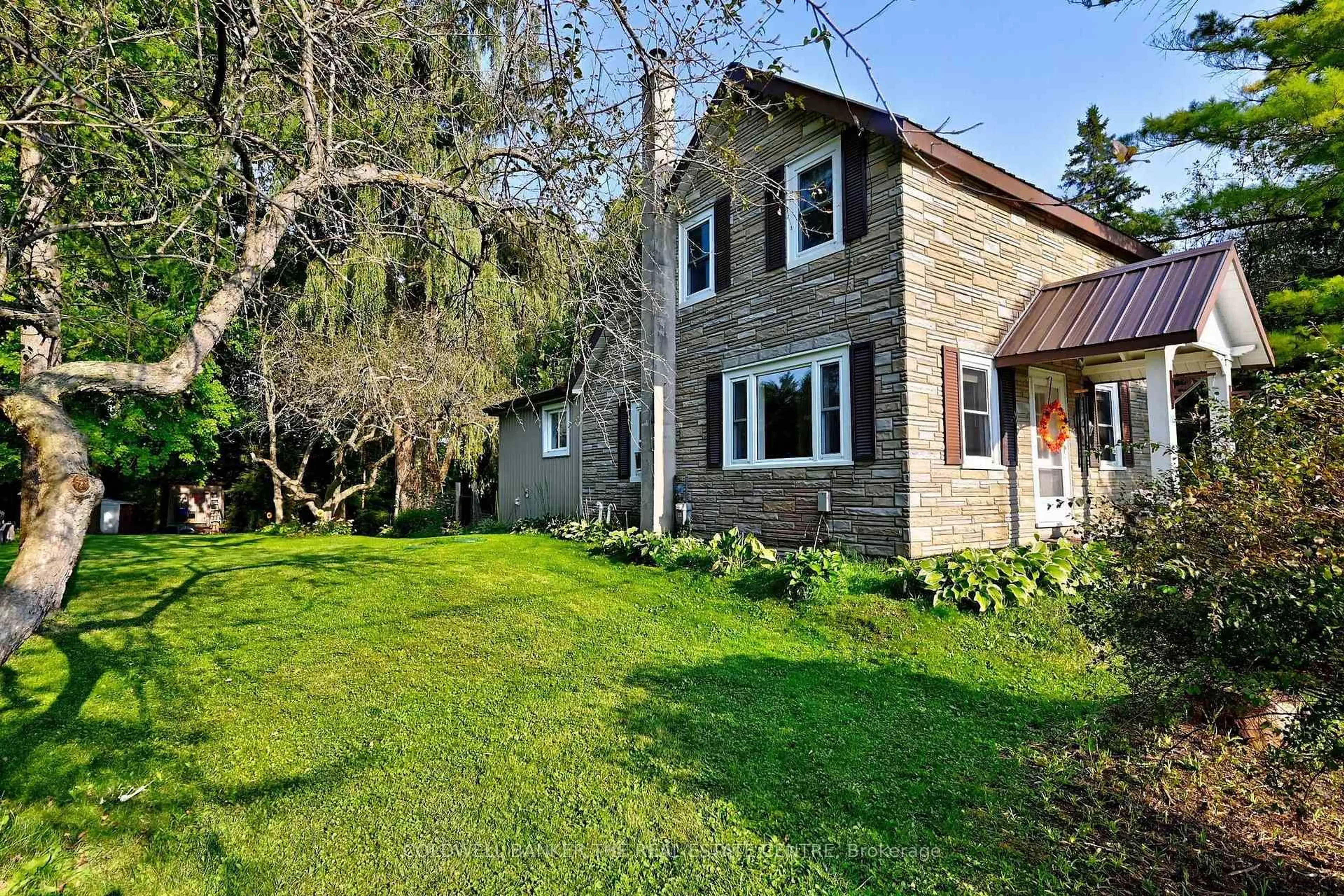 A pic from outside/outdoor area/front of a property/back of a property/a pic from drone, street for 20805 Brock Rd, Brock Ontario L0E 1E0