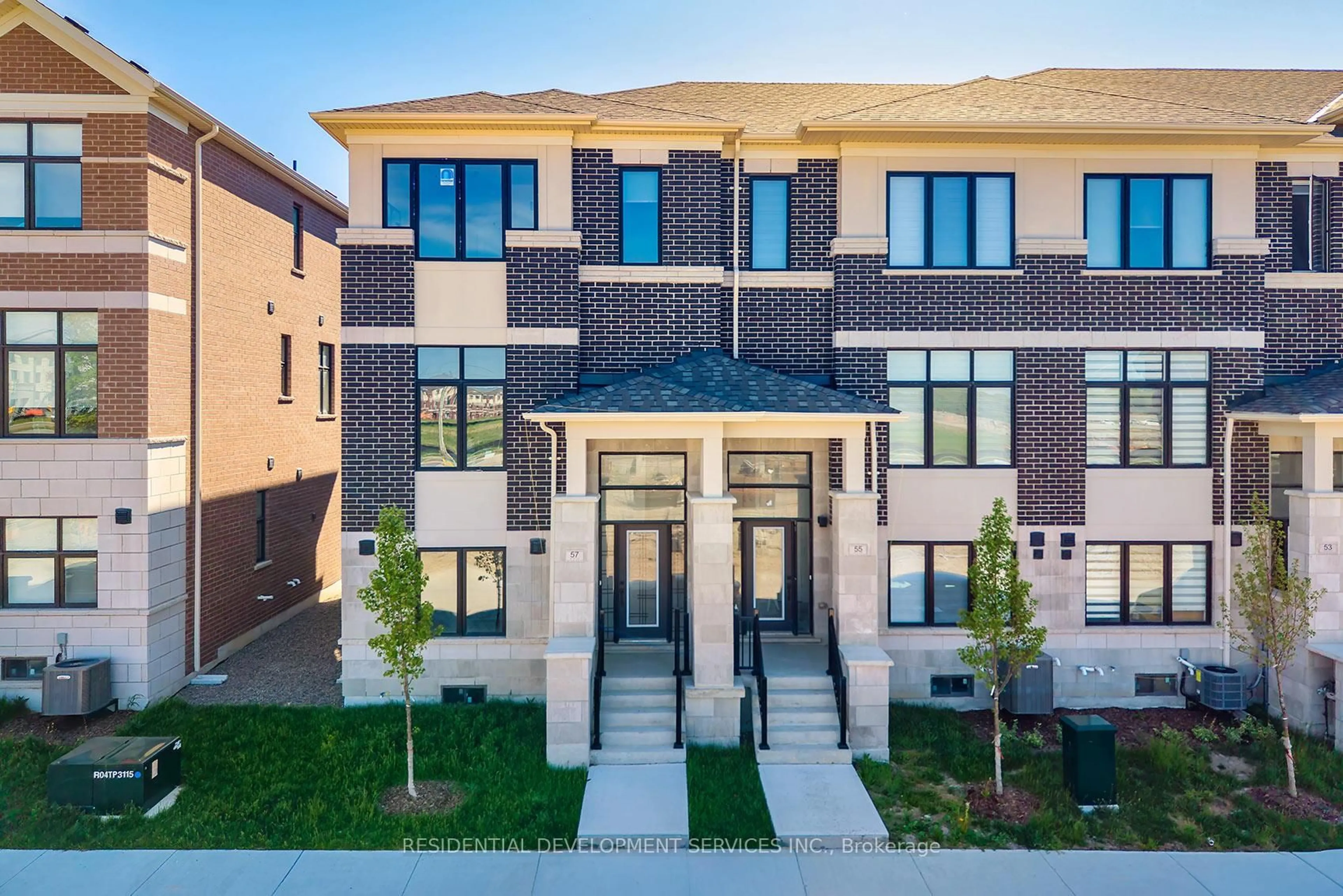 Home with brick exterior material, street for 57 Kahshe Lane, Richmond Hill Ontario L4S 0N9