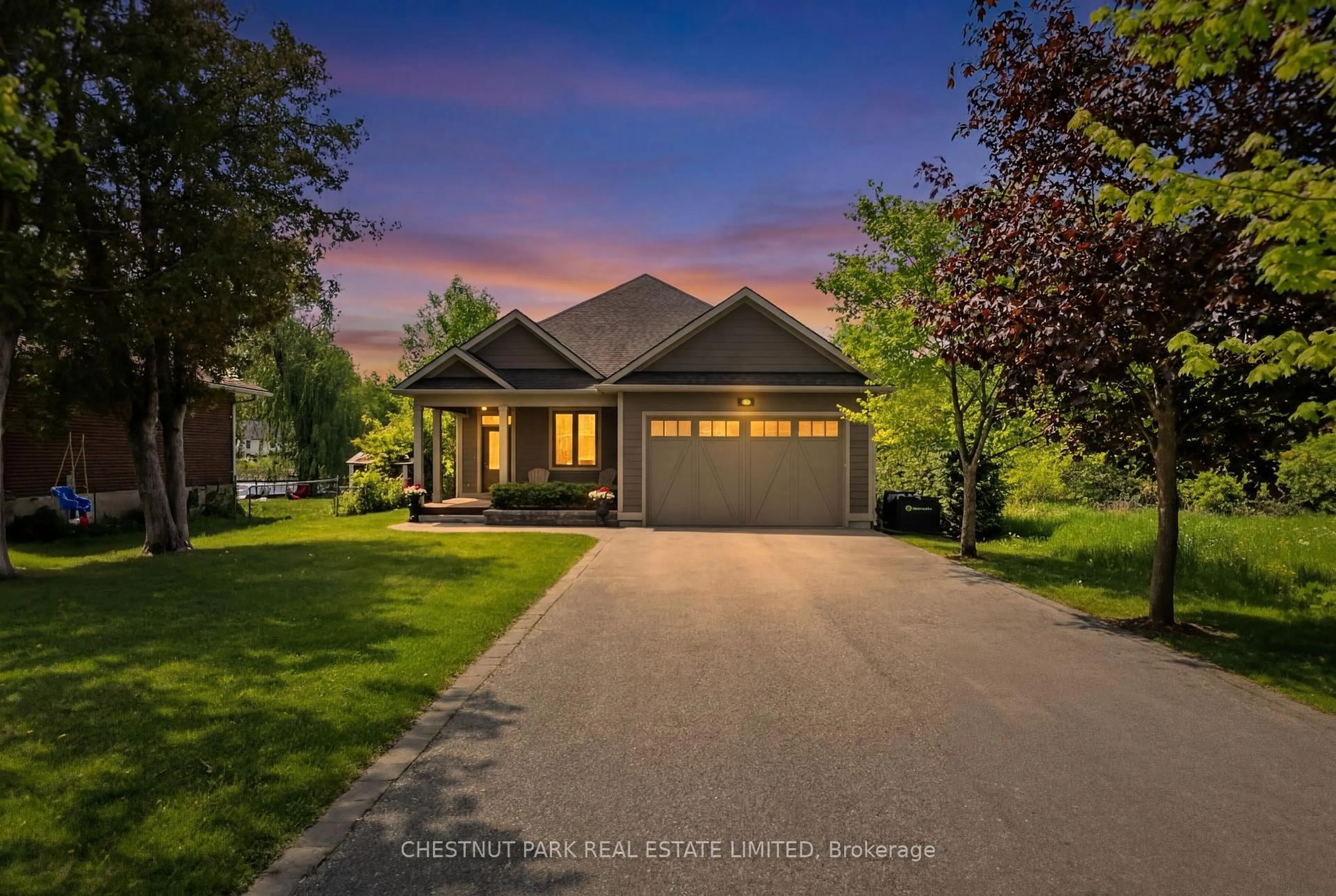 Unknown for 153 Riveredge Dr, Georgina Ontario L4P 2P4