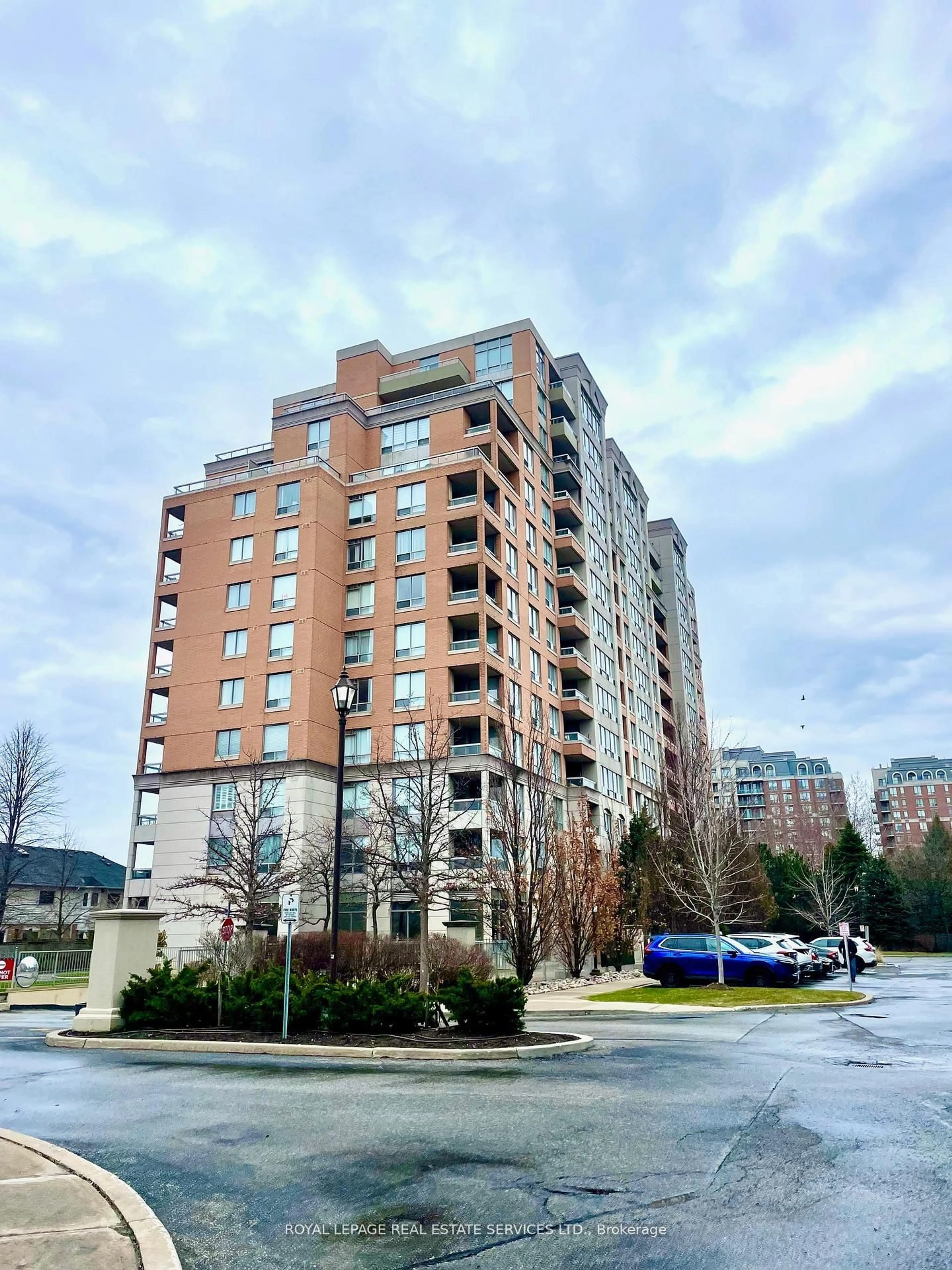 Unknown for 29 Northern Heights Dr #203, Richmond Hill Ontario L4B 4L8