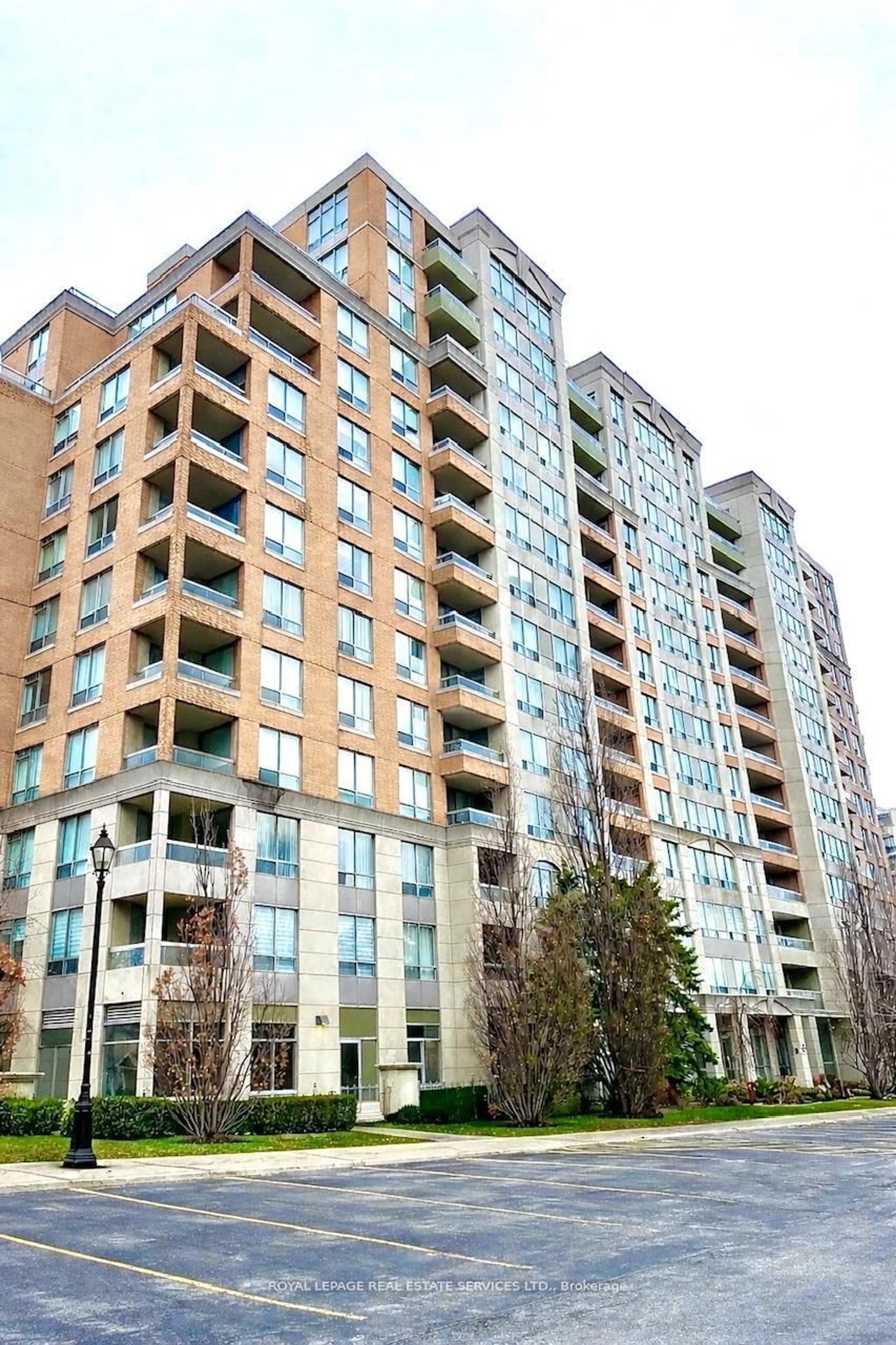 Unknown for 29 Northern Heights Dr #203, Richmond Hill Ontario L4B 4L8