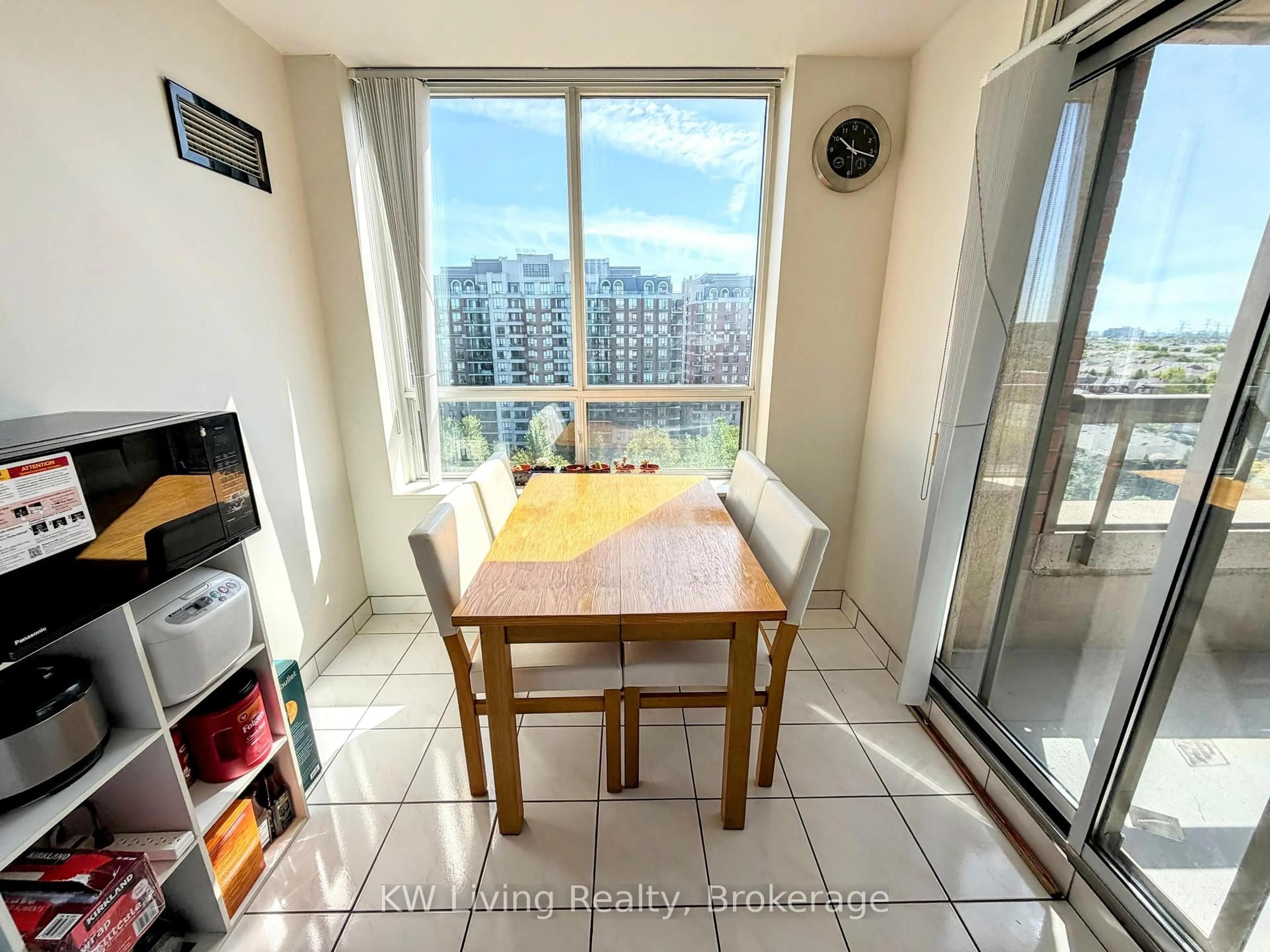 Unknown for 29 Northern Heights Dr #1005, Richmond Hill Ontario L4B 4L8
