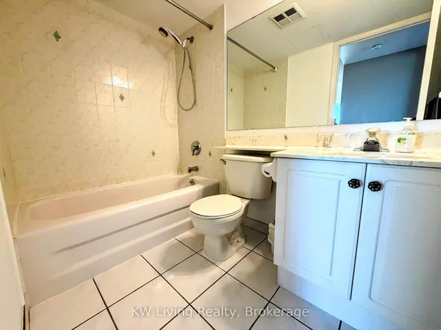 29 Northern Heights Dr #1005, Richmond Hill 3