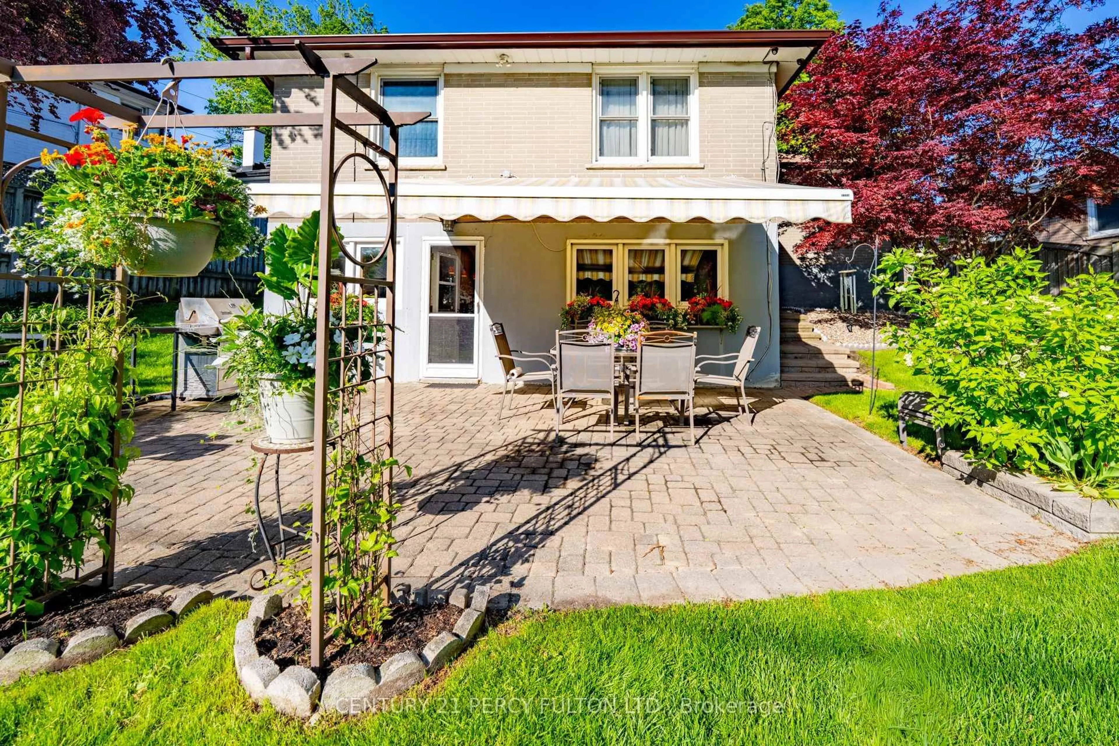 Patio, street for 3 Henderson Ave, Markham Ontario L3T 2K2