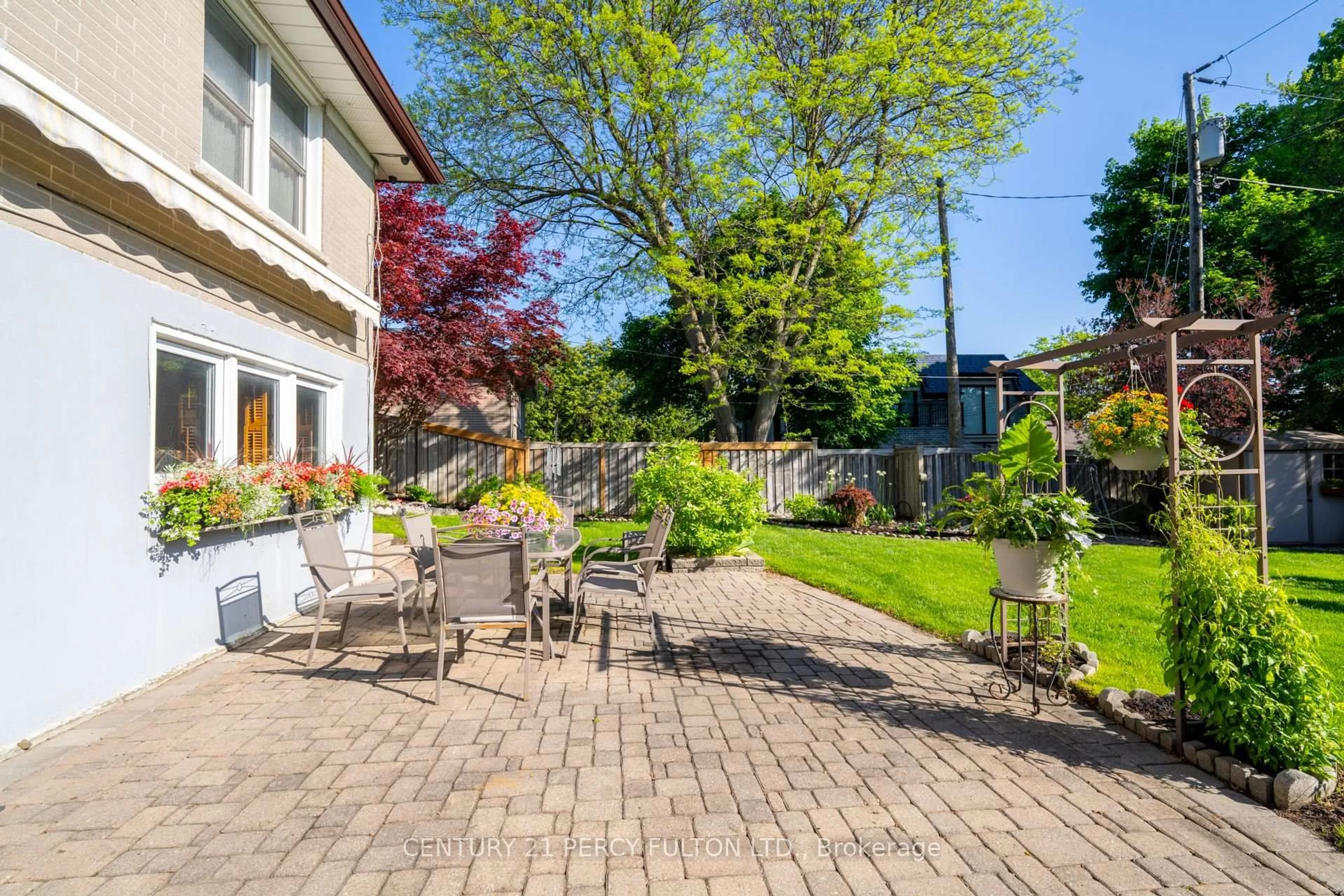 Patio, street for 3 Henderson Ave, Markham Ontario L3T 2K2