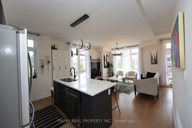 9 Phelps Lane #18, Richmond Hill 5
