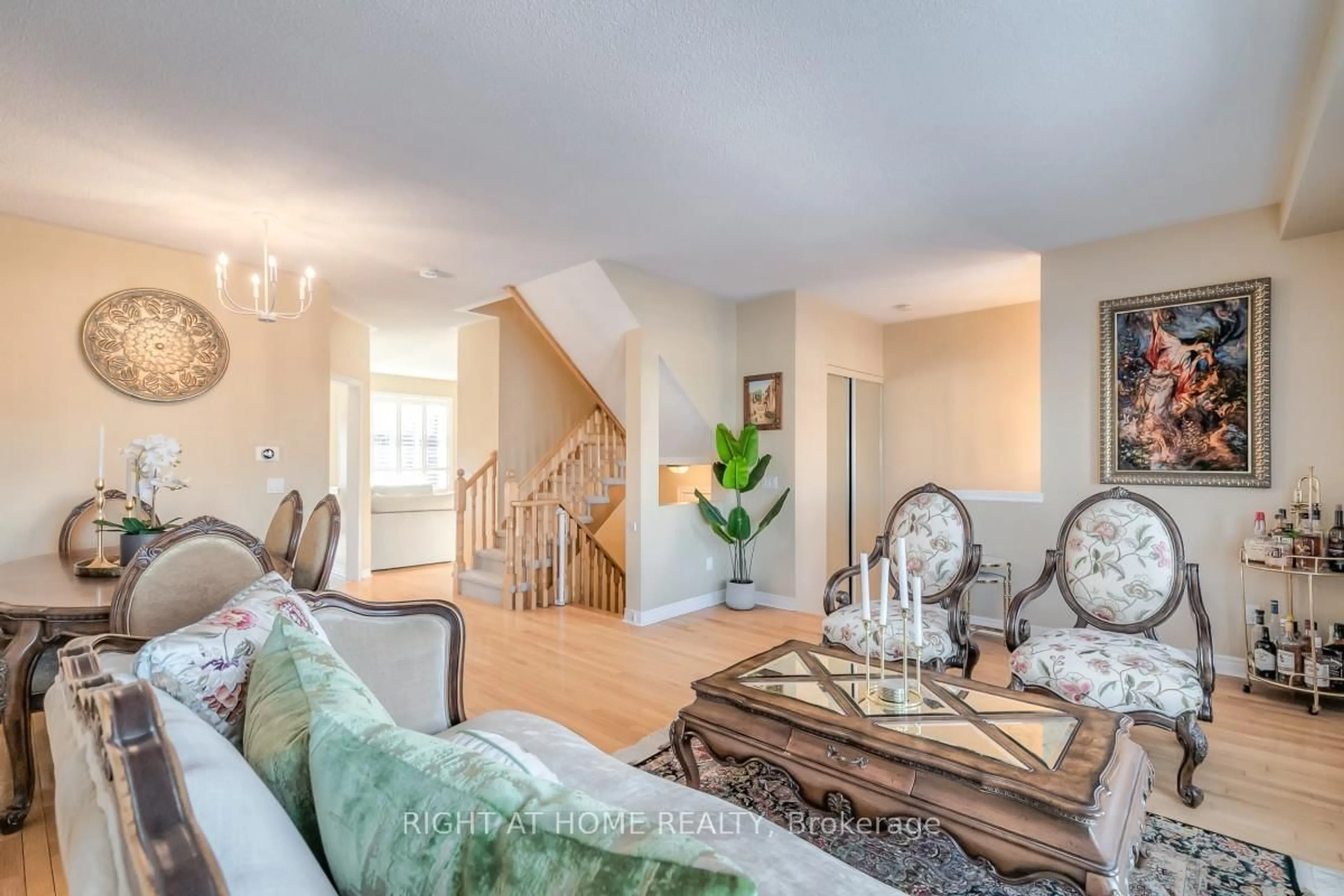Living room with furniture, unknown for 63 Snowy Meadow Ave, Richmond Hill Ontario L4E 3V4