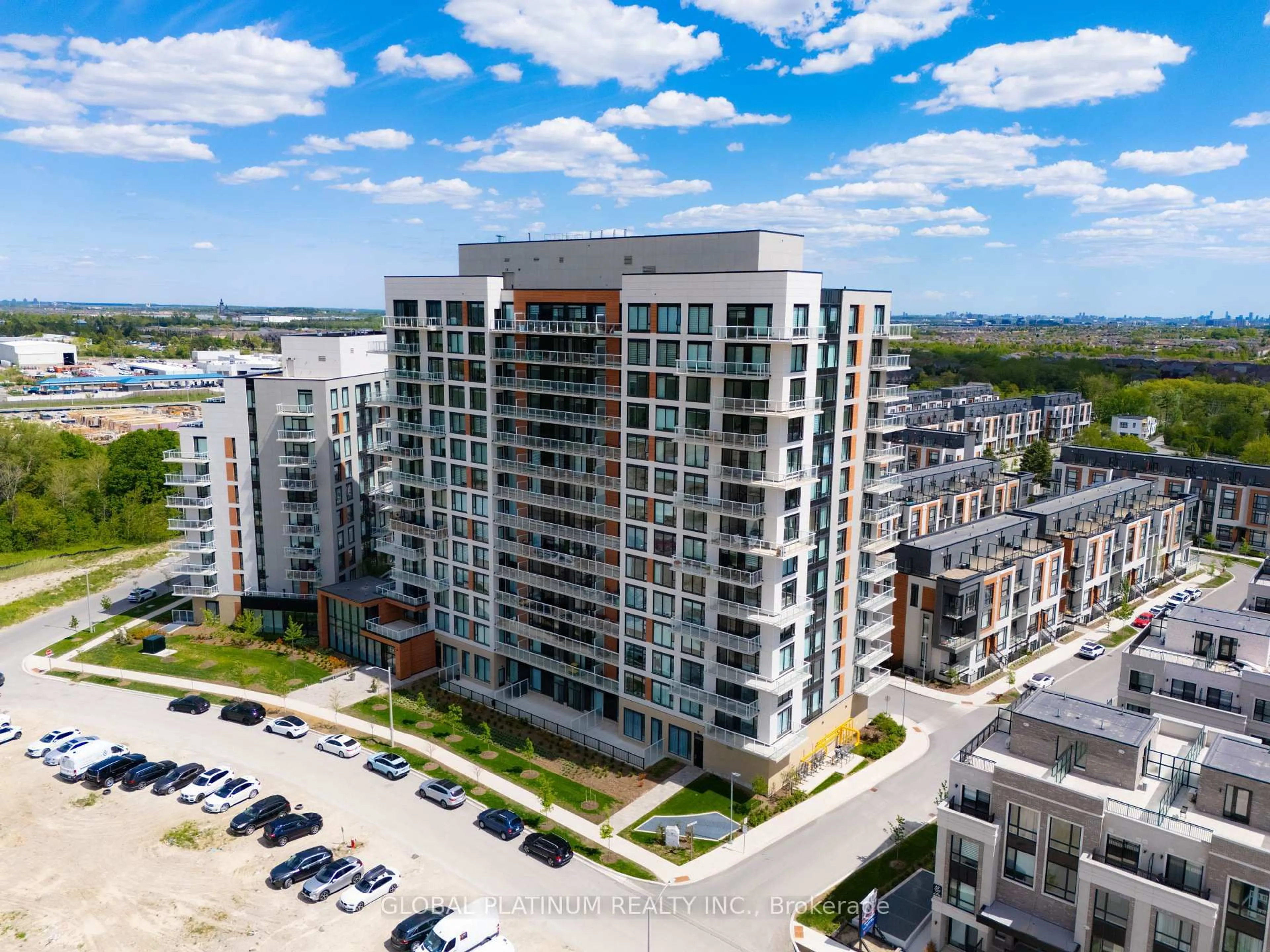 A pic from outside/outdoor area/front of a property/back of a property/a pic from drone, city buildings view from balcony for 6 David Eyer Rd #713, Richmond Hill Ontario L4S 0N5