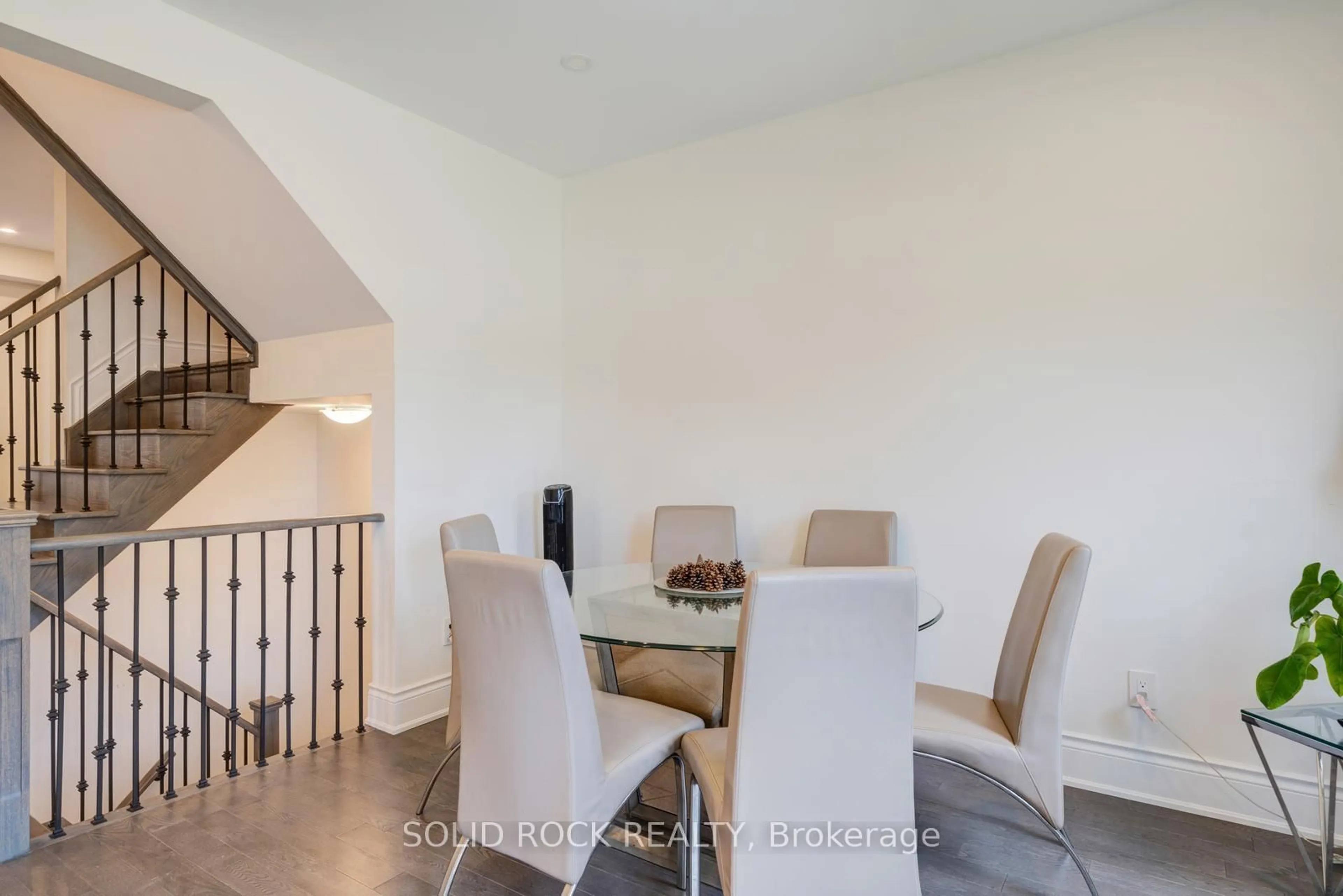 Dining room, unknown for 9376 Bayview Ave, Richmond Hill Ontario L4C 5H3