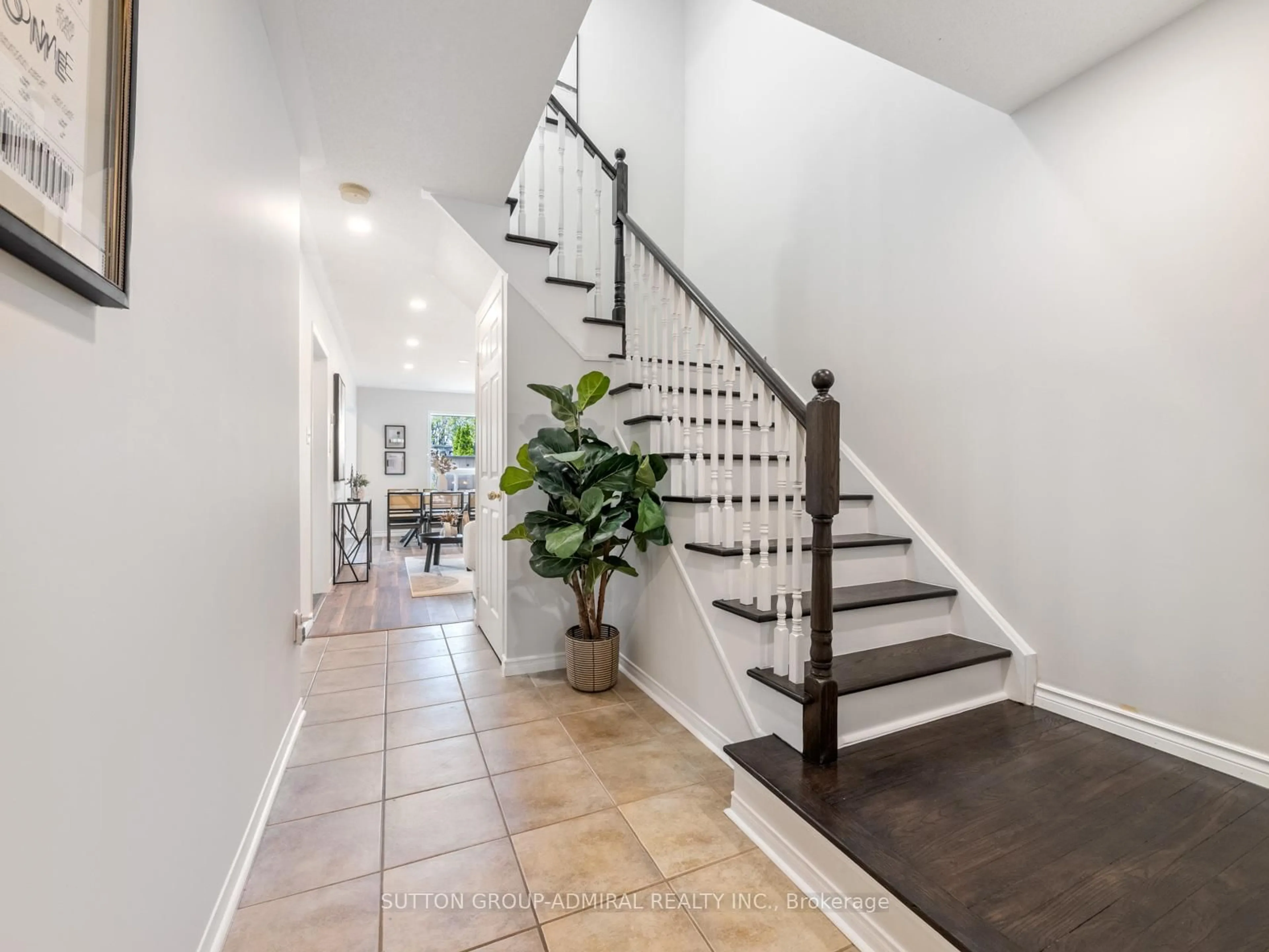 Unknown for 49 Lindenshire Ave, Vaughan Ontario L6A 4A4