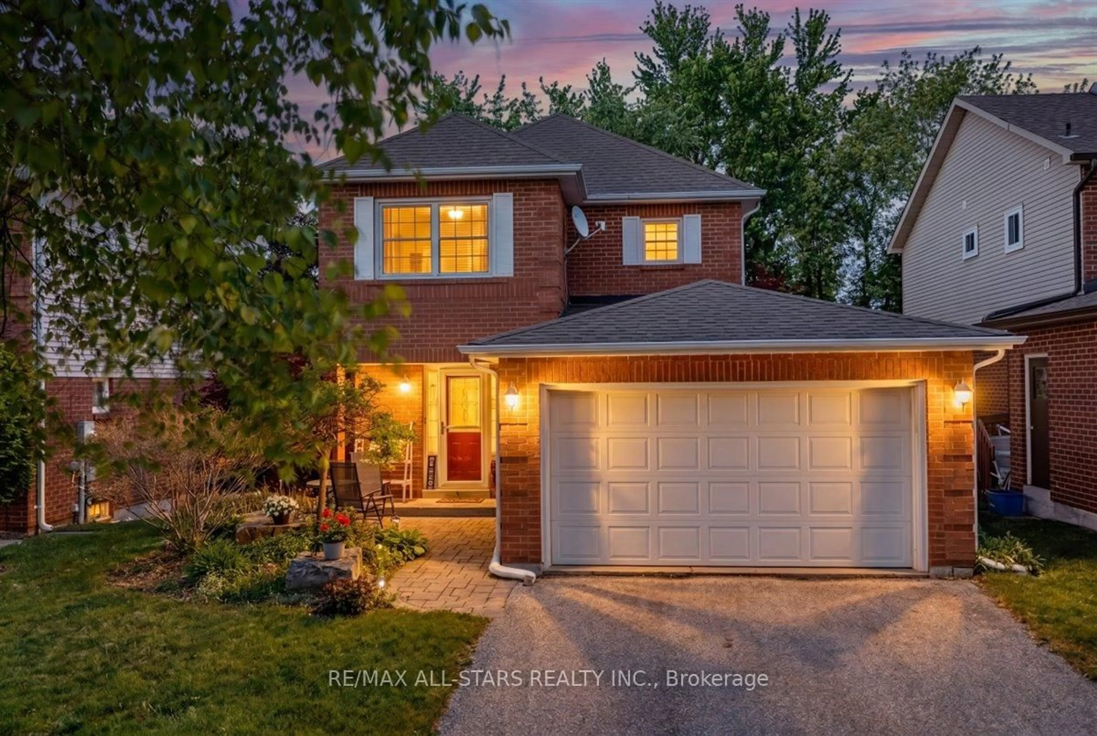 Home with brick exterior material, street for 66 Kyle Cres, Georgina Ontario L4P 3P6