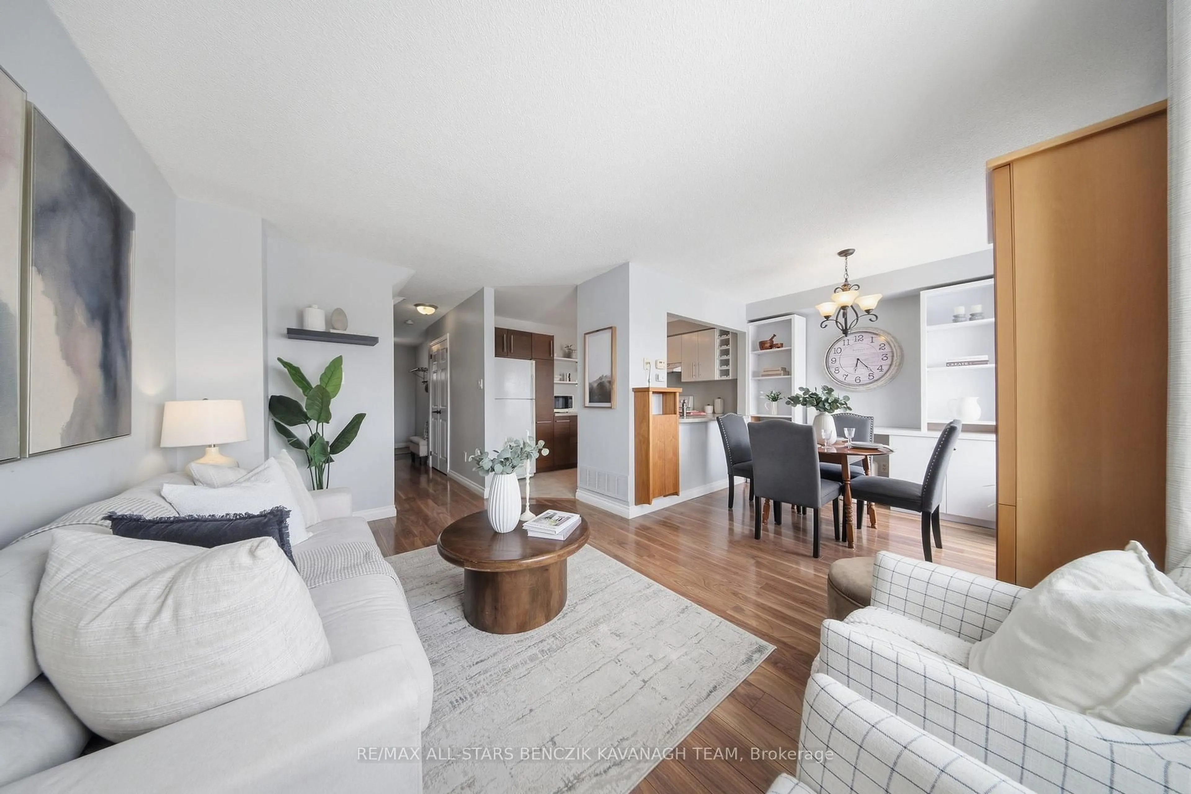 Living room with furniture, wood/laminate floor for 103 Lorne St, Brock Ontario L0C 1H0