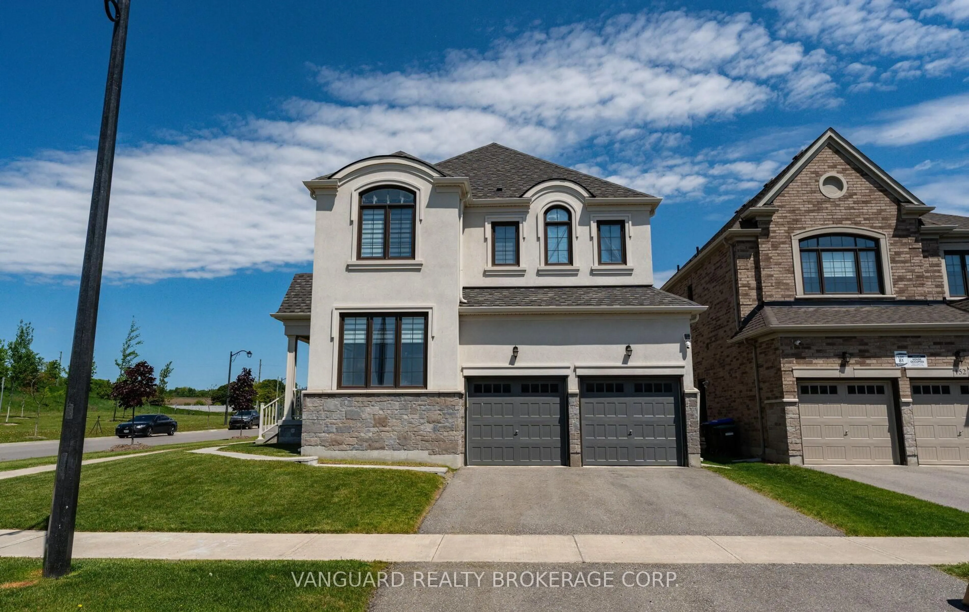 Home with brick exterior material, street for 158 Scarlet Way, Bradford West Gwillimbury Ontario L3Z 4J2