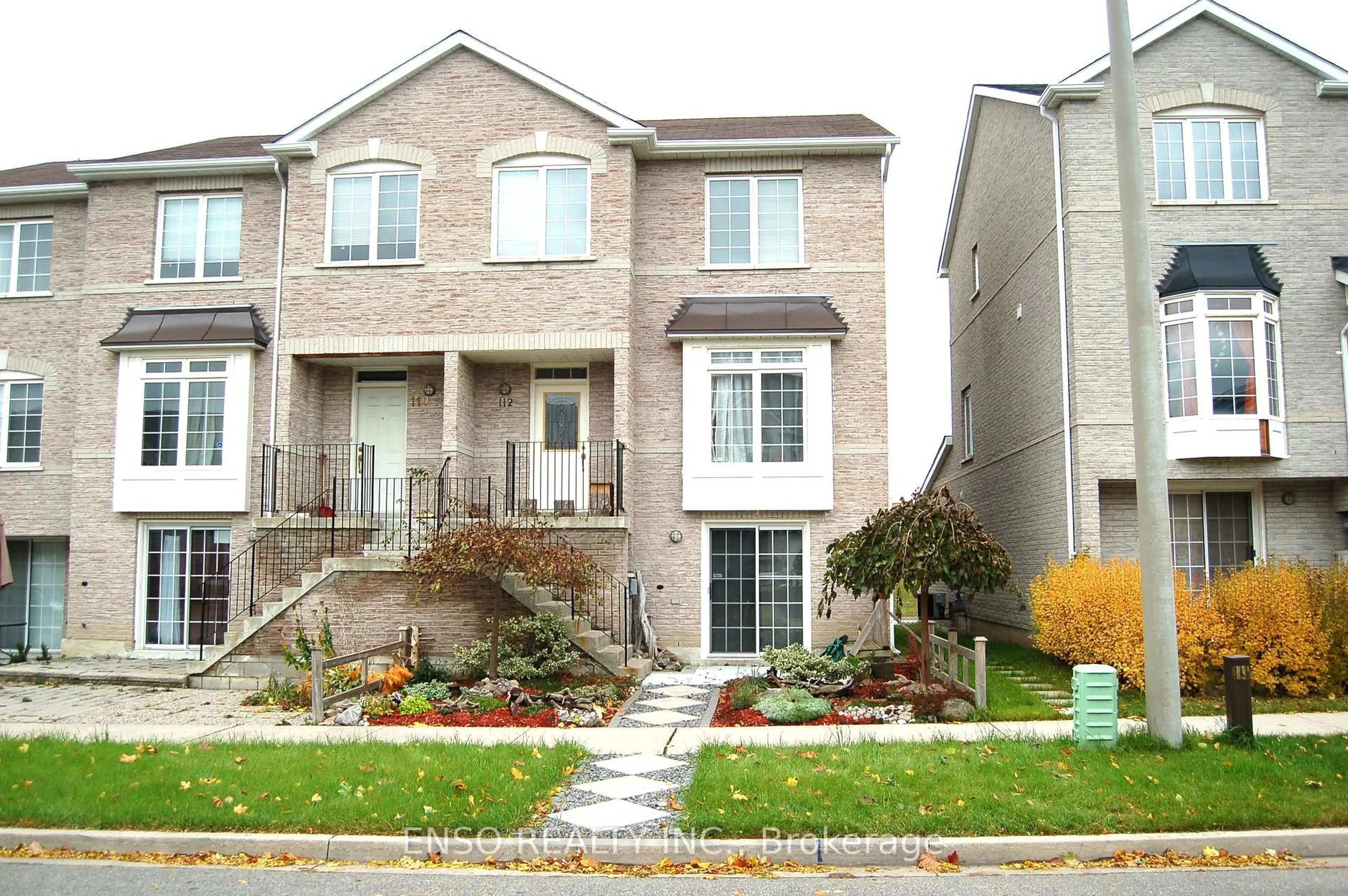 Home with brick exterior material, street for 112 Sunway Sq, Markham Ontario L3P 7X6