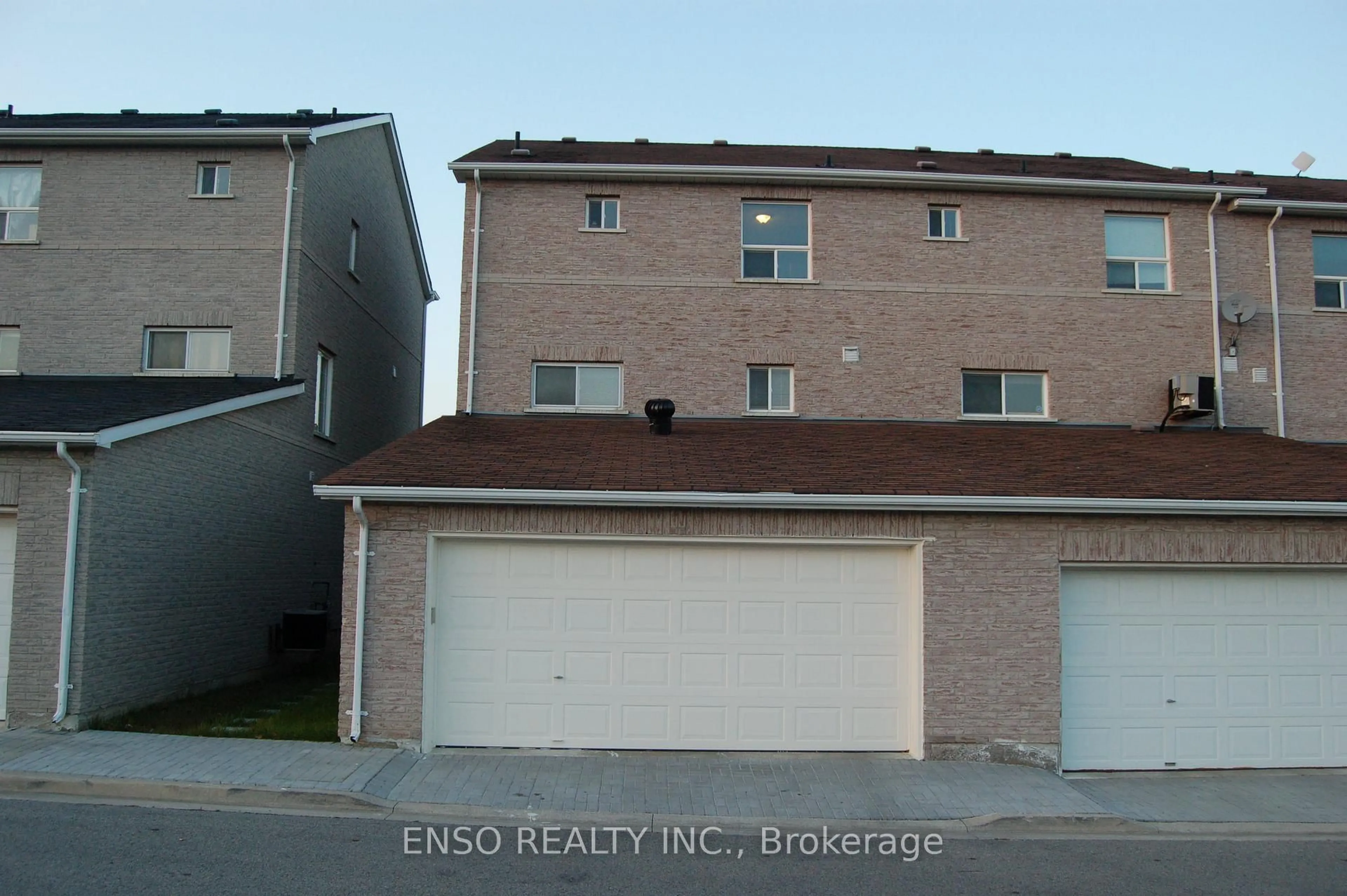 Unknown for 112 Sunway Sq, Markham Ontario L3P 7X6