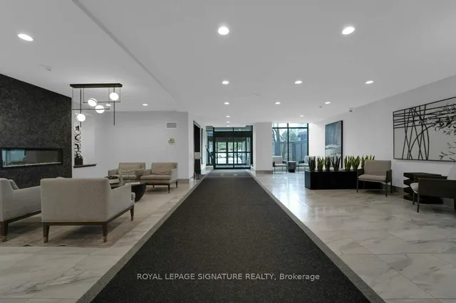 22 Clarissa Dr #1404, Richmond Hill 3
