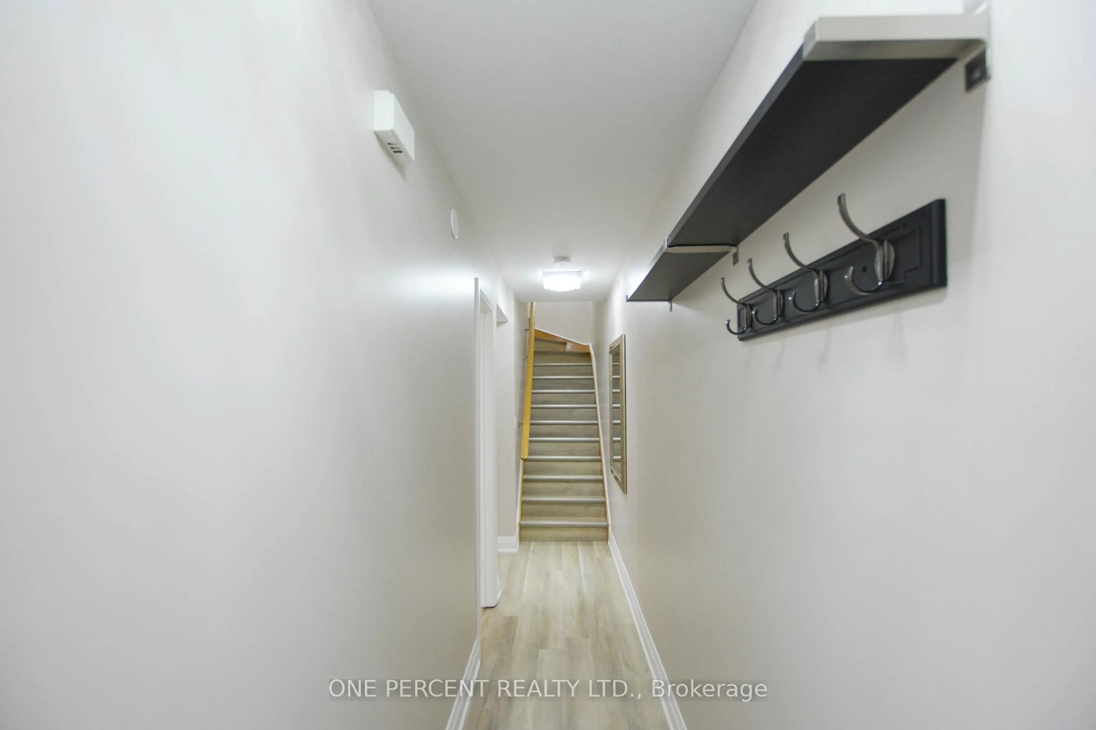 Unknown for 320 John St #201, Markham Ontario L3T 0B1