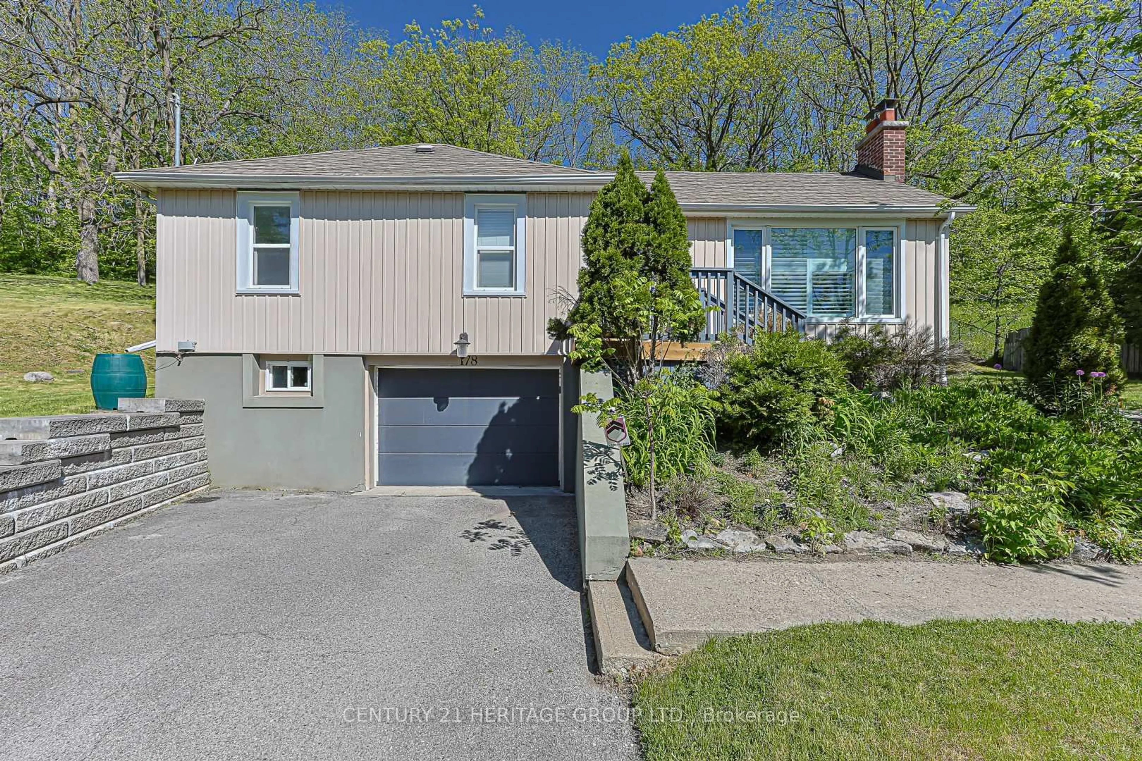 Unknown for 178 Main St, Newmarket Ontario L3Y 9B2